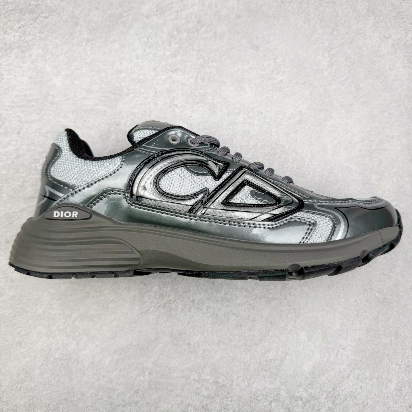 图片[7]-＃福利特价 Dior B30 迪奥网眼织物低帮运动休闲鞋 该款系列采用黑网色眼织物白和色科技料面精心制 作饰以反光“CD30”图形标志 外格轻盈的刻雕效果橡胶鞋搭底配标志性点的缀提升格调 内弹部力细节塑造想理的舒适穿着体验可与各休式闲造型配搭 彰显尚时现代的运风动范 尺码：36 37 35 39 40 41 42 43 44 45-选品中心