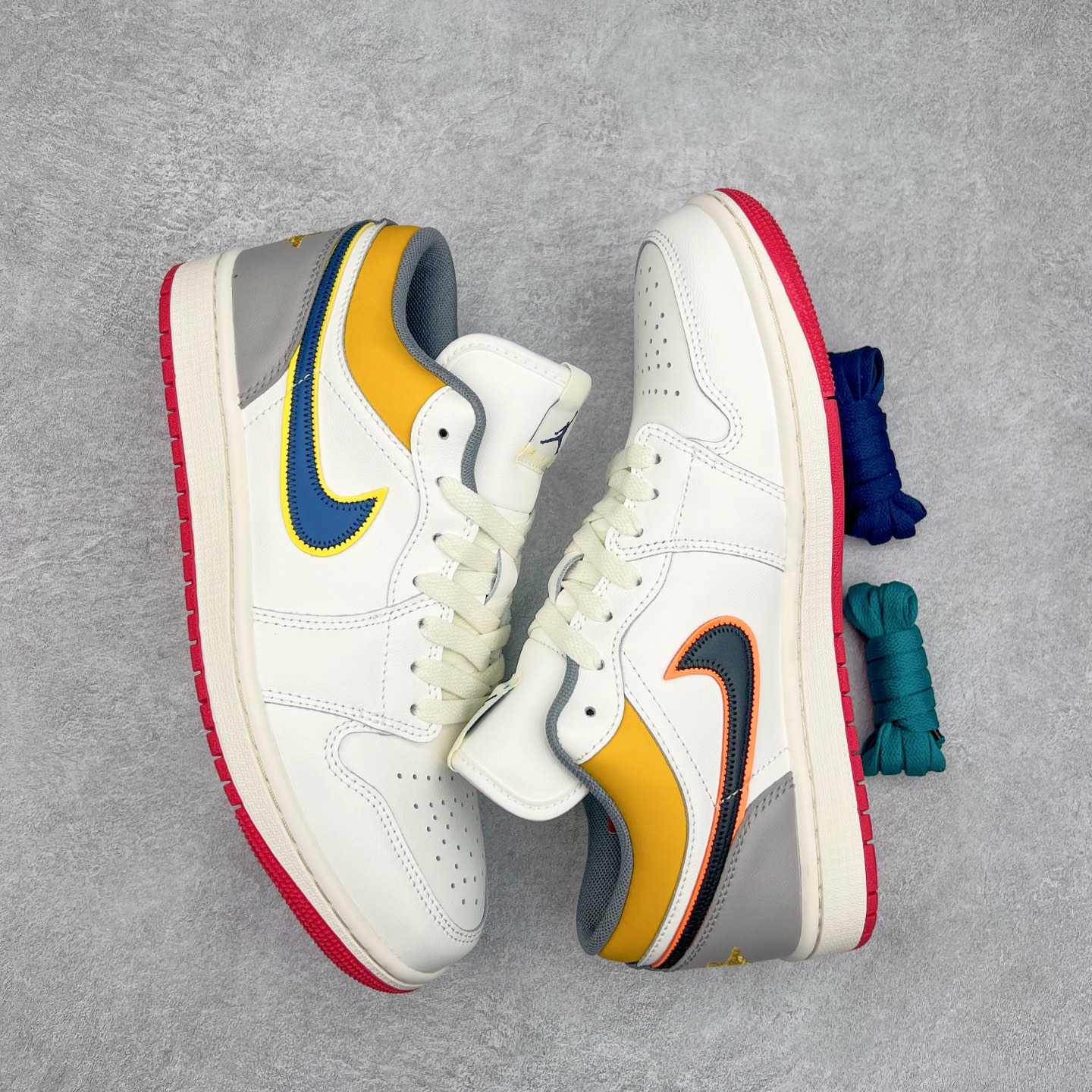 图片[3]-＃DT纯原 Air Jordan AJ1 Low 低帮 帆白黄 HV4511-133 终端优势供应 市面中低帮最具代表性版本没有之一 口碑大厂出品 品控大底版型不断改良更新 全套原纸板楦头开发 确保原汁原味 完美呈现版型 完美零毛边处理 原厂内置全掌气垫 价格定位良心 平台专用代工流水线出品 一眼公司既视感 拿到手的一瞬间就与众不同 碾压市面所有版本 全部原鞋开发 每一个配色都会采购原鞋确认细节 打破市面看图做货无好货之说 尺码：35.5 36 36.5 37.5 38 38.5 39 40 40.5 41 42 42.5 43 44 44.5 45 46-选品中心