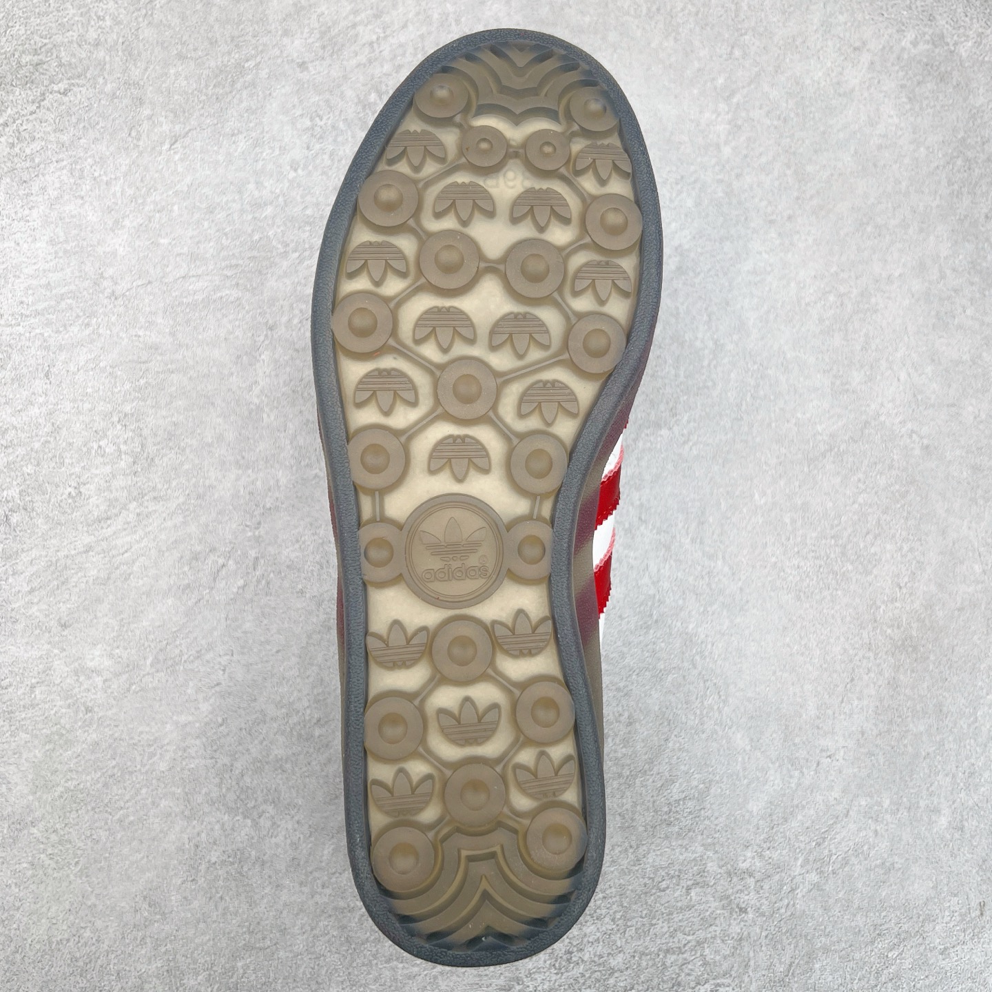 图片[9]-AD Gazelle Indoor Trainers 羚羊内训系列低帮复古百搭休闲运动德训风板鞋 II0013 90年代经典的复刻版！自60年代以足球训练鞋面世以来,Gazelle就以其经典设计席卷全球。1991年版本的复刻,再造经典Gazelle。采用皮革打造,搭配浊色细节,让这款经典更加简约。尺码：36 36⅔ 37⅓ 38 38⅔ 39⅓ 40 40⅔ 41⅓ 42 42⅔ 43⅓ 44⅓ 44⅔ 45-选品中心