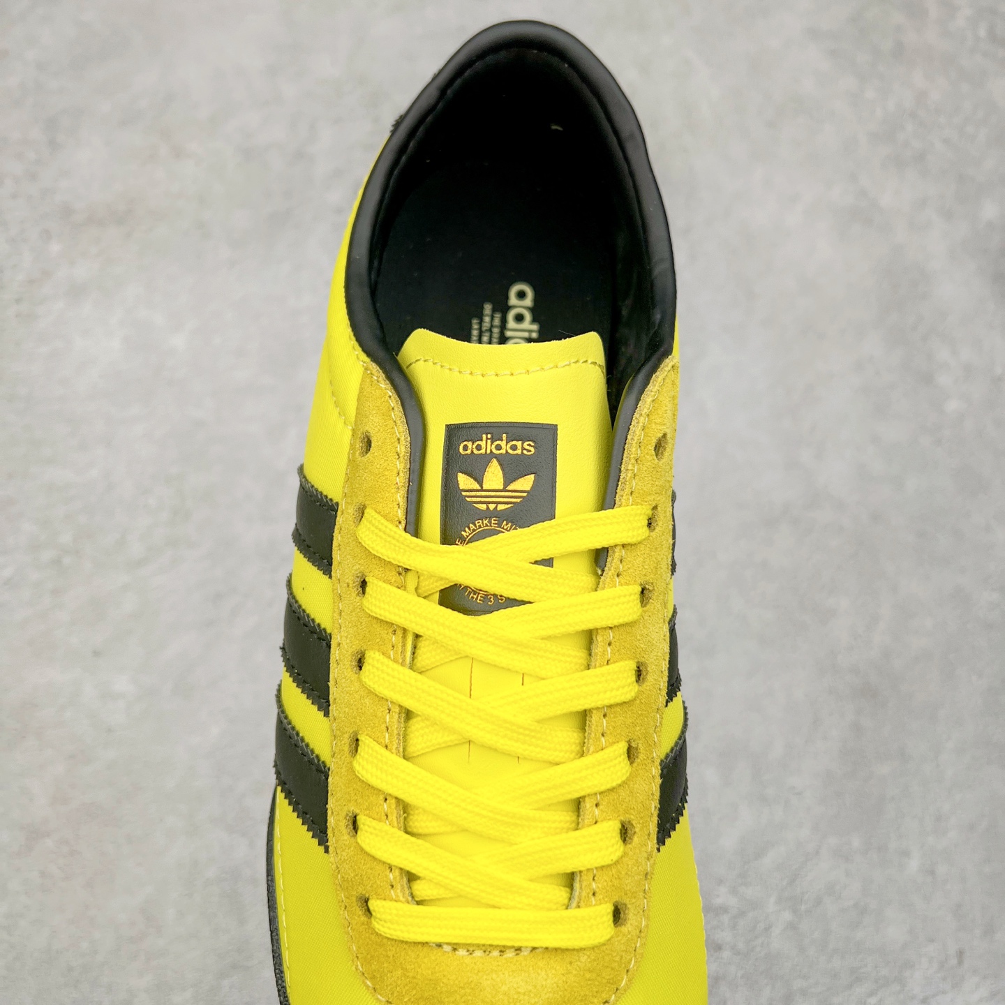 图片[5]-AD Originals Tokyo 东京限定系列复古百搭薄底德训风低帮休闲运动T头鞋 JI3299 ORIGINALS 挖掘复古运动基因，文 将经典与现代完美融合，推出薄底鞋系列，引起潮流趋势。此次COSTS带来的是ADIDAS ORIGINALS TOKYO系列黑白两款百搭配色，鞋款鞋面舒适贴合脚面， 同时采用柔软材质，穿着轻便舒适；中底缓震性能，鞋底有一定弹性，日常穿搭舒适且防滑。尺码：35⅔ 36 36⅔ 37⅓ 38 38⅔ 39⅓ 40 40⅔ 41⅓ 42 42⅔ 43⅓ 44 45-选品中心