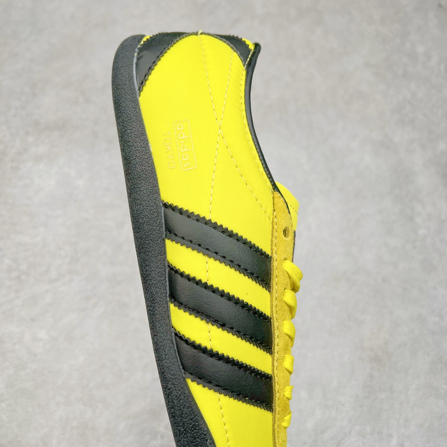 图片[6]-AD Originals Tokyo 东京限定系列复古百搭薄底德训风低帮休闲运动T头鞋 JI3299 ORIGINALS 挖掘复古运动基因，文 将经典与现代完美融合，推出薄底鞋系列，引起潮流趋势。此次COSTS带来的是ADIDAS ORIGINALS TOKYO系列黑白两款百搭配色，鞋款鞋面舒适贴合脚面， 同时采用柔软材质，穿着轻便舒适；中底缓震性能，鞋底有一定弹性，日常穿搭舒适且防滑。尺码：35⅔ 36 36⅔ 37⅓ 38 38⅔ 39⅓ 40 40⅔ 41⅓ 42 42⅔ 43⅓ 44 45-选品中心