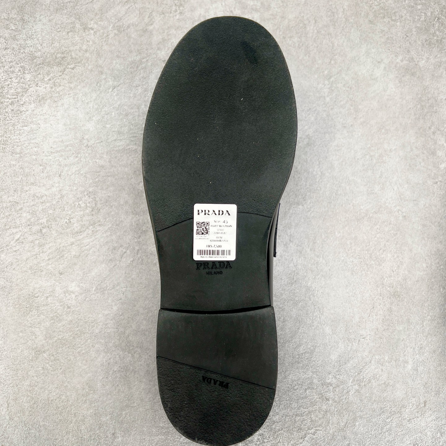 图片[9]-＃GD广顶 PRADA Monolith 普拉达皮革休闲平底乐福鞋 春夏最好的穿的乐福鞋 没有之一鞋型秀气大方 三角标加持 高级感拉满 无论日常通勤还是小场合都能穿出气场意大利著名的奢侈品品牌 普拉达这款牛皮面演绎prada式的黑暗优雅风情 鞋头很是秀气 鞋楦的复古与时尚平衡的非常好 没有平时别的款式的呆板整体是休闲时尚风 风格简约大方 舒适轻便 小牛皮鞋面超级软触感亲肤而光滑 很显质感也很好打理 设计摆脱路人感 打破沉闷单调 真的超级清秀百搭 而且这款增高效果一绝 特别有英伦风但又不是太过于复古的也很符合都市年轻人的审美 尺码：35 36 37 38 39 40 41-选品中心