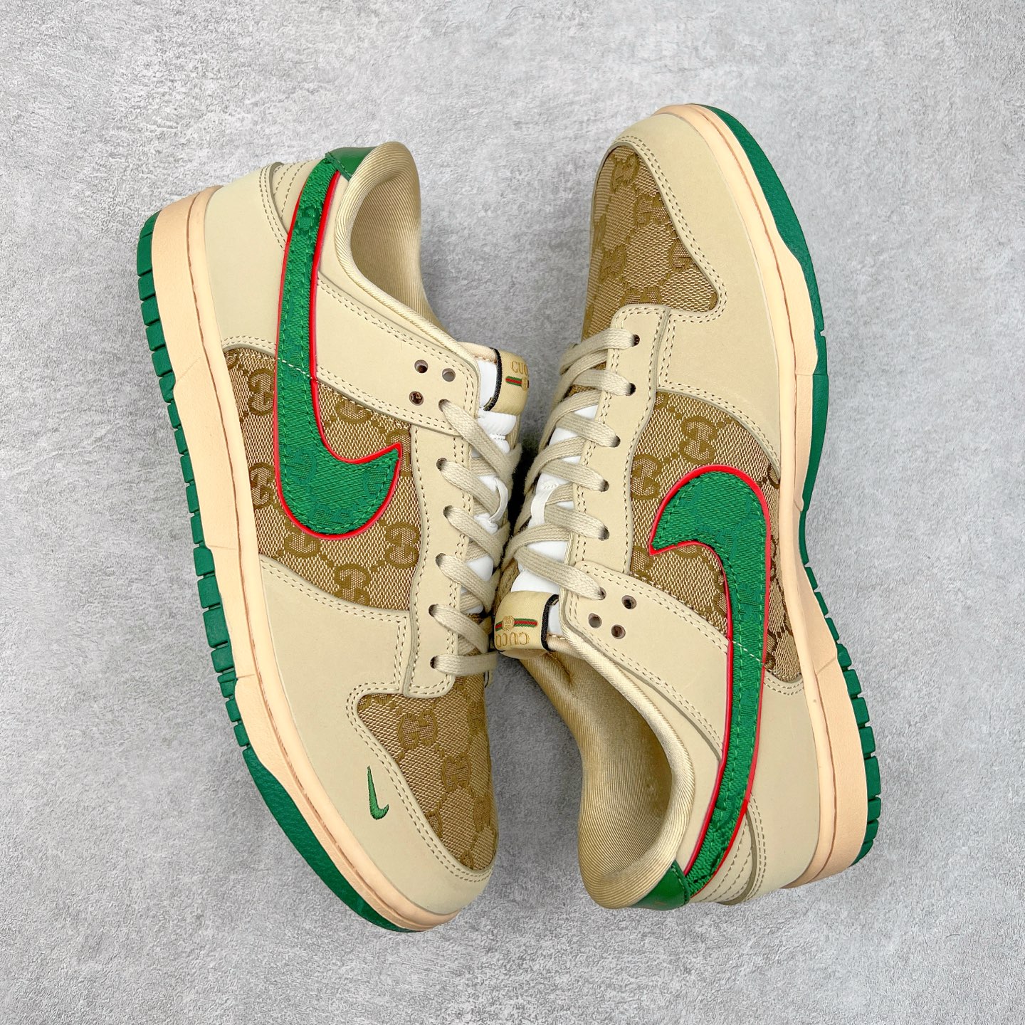 图片[3]-NK Dunk Low 定制配色 DQ1098-357 大厂出品 极力推荐 原装头层材料 独家版型蒸餾加工帶來的是更好的视觉和脚感体验大厂纯原品质出货 清洁度 电绣工艺 皮料切割干净无任何毛边 细节完美 实拍调校N版已经零色差零失真 百分百还原实物色彩所见即所得 不存在货不对板色差等低级问题 选购参考实物拍摄 不混卖不参货 只用心做好货严格选品 承诺混一赔十 尺码：36 36.5 37.5 38 38.5 39 40 40.5 41 42 42.5 43 44 44.5 45-选品中心