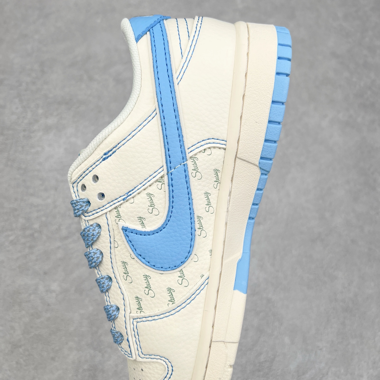 图片[7]-NK Dunk Low 定制配色 XS6089-534 大厂出品 极力推荐 原装头层材料 独家版型蒸餾加工帶來的是更好的视觉和脚感体验大厂纯原品质出货 清洁度 电绣工艺 皮料切割干净无任何毛边 细节完美 实拍调校N版已经零色差零失真 百分百还原实物色彩所见即所得 不存在货不对板色差等低级问题 选购参考实物拍摄 不混卖不参货 只用心做好货严格选品 承诺混一赔十 尺码：36 36.5 37.5 38 38.5 39 40 40.5 41 42 42.5 43 44 44.5 45-选品中心