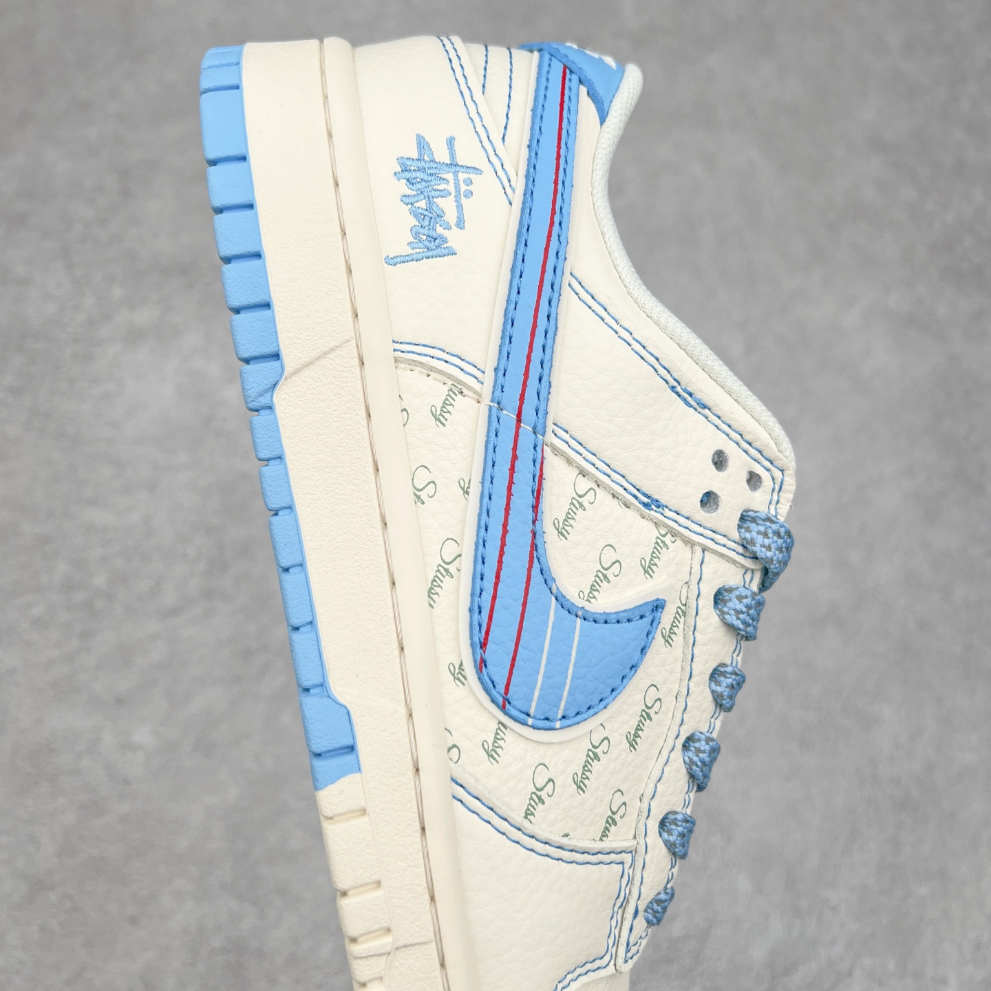 图片[6]-NK Dunk Low 定制配色 XS6089-534 大厂出品 极力推荐 原装头层材料 独家版型蒸餾加工帶來的是更好的视觉和脚感体验大厂纯原品质出货 清洁度 电绣工艺 皮料切割干净无任何毛边 细节完美 实拍调校N版已经零色差零失真 百分百还原实物色彩所见即所得 不存在货不对板色差等低级问题 选购参考实物拍摄 不混卖不参货 只用心做好货严格选品 承诺混一赔十 尺码：36 36.5 37.5 38 38.5 39 40 40.5 41 42 42.5 43 44 44.5 45-选品中心