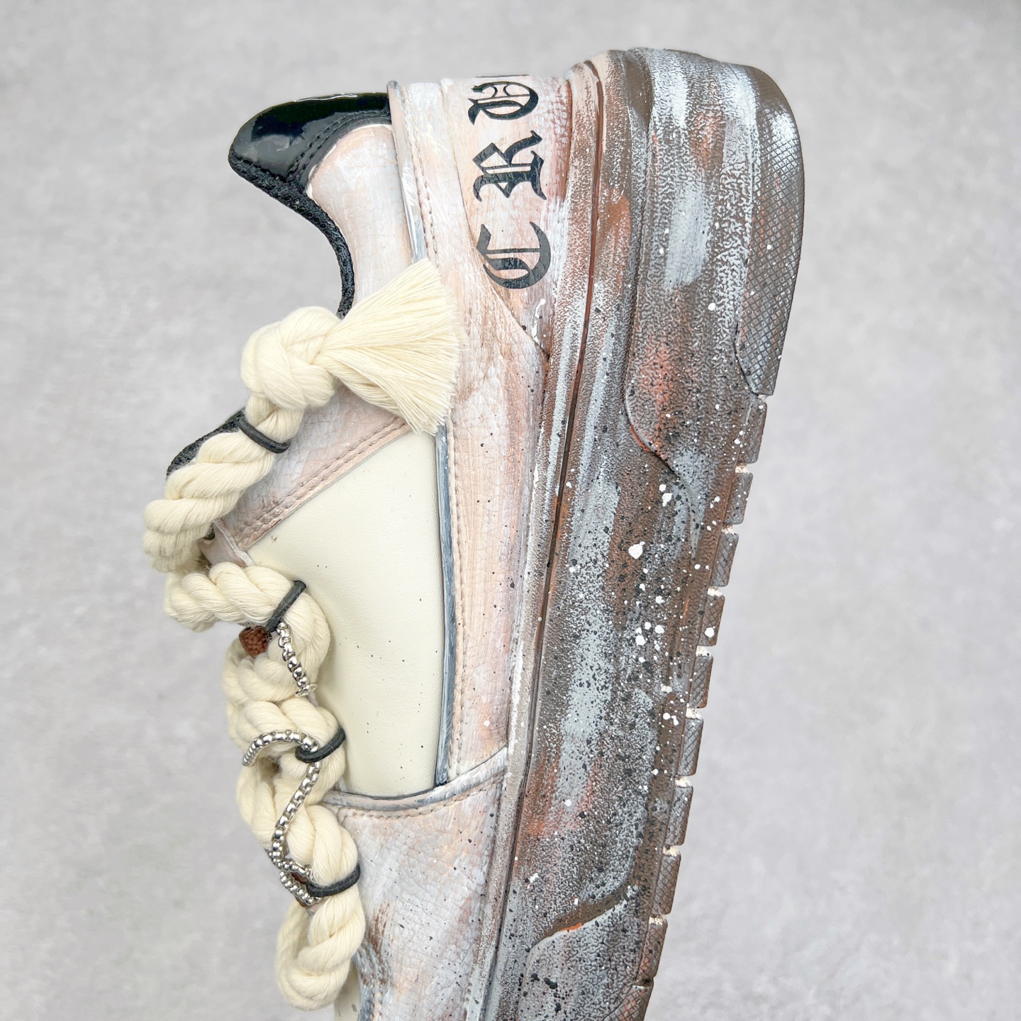 图片[7]-MLB Chunky Liner Basic 复古印花学长鞋系列低帮轻量增高厚底百搭休闲运动慢跑鞋板鞋 定制配色 Korea韩国联名NY美国榄球纽约洋基队限定 韩国代购专供 全套原楦原纸板原厂数据开发 正确中底拉帮中底网布细节 平台代购专供 左脚内置芯片 韩国代购吊牌标贴 独家一比一RB+MD组合大底 高频后跟小人Logo精准对位立体饱满 正确网布加超迁鞋面 转印中底走线紧密 转印Logo工艺表层防刮不掉色 尺码：35 36 36.5 37.5 38 38.5 39 40 40.5 41 42 42.5 43 44 45-选品中心