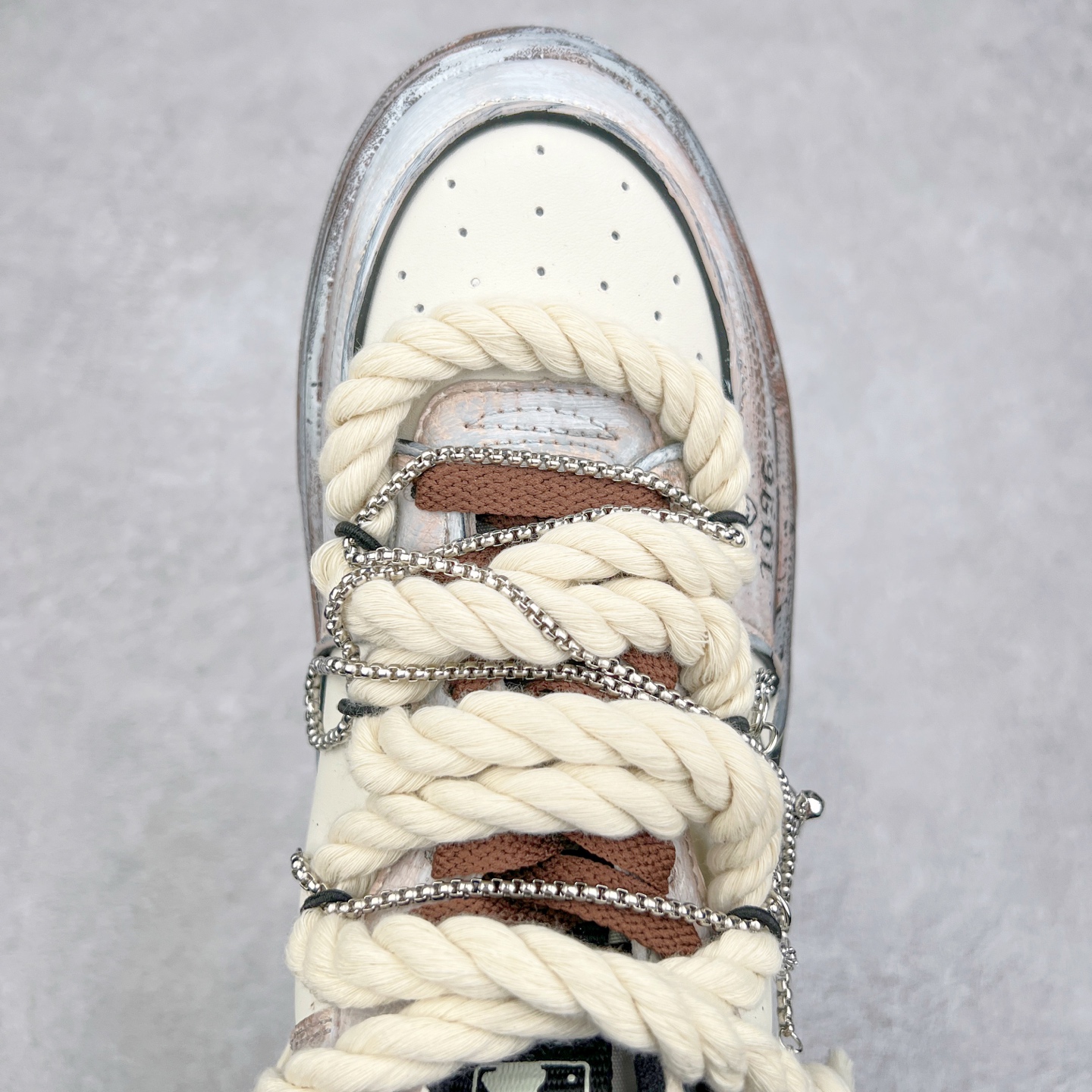 图片[4]-MLB Chunky Liner Basic 复古印花学长鞋系列低帮轻量增高厚底百搭休闲运动慢跑鞋板鞋 定制配色 Korea韩国联名NY美国榄球纽约洋基队限定 韩国代购专供 全套原楦原纸板原厂数据开发 正确中底拉帮中底网布细节 平台代购专供 左脚内置芯片 韩国代购吊牌标贴 独家一比一RB+MD组合大底 高频后跟小人Logo精准对位立体饱满 正确网布加超迁鞋面 转印中底走线紧密 转印Logo工艺表层防刮不掉色 尺码：35 36 36.5 37.5 38 38.5 39 40 40.5 41 42 42.5 43 44 45-选品中心