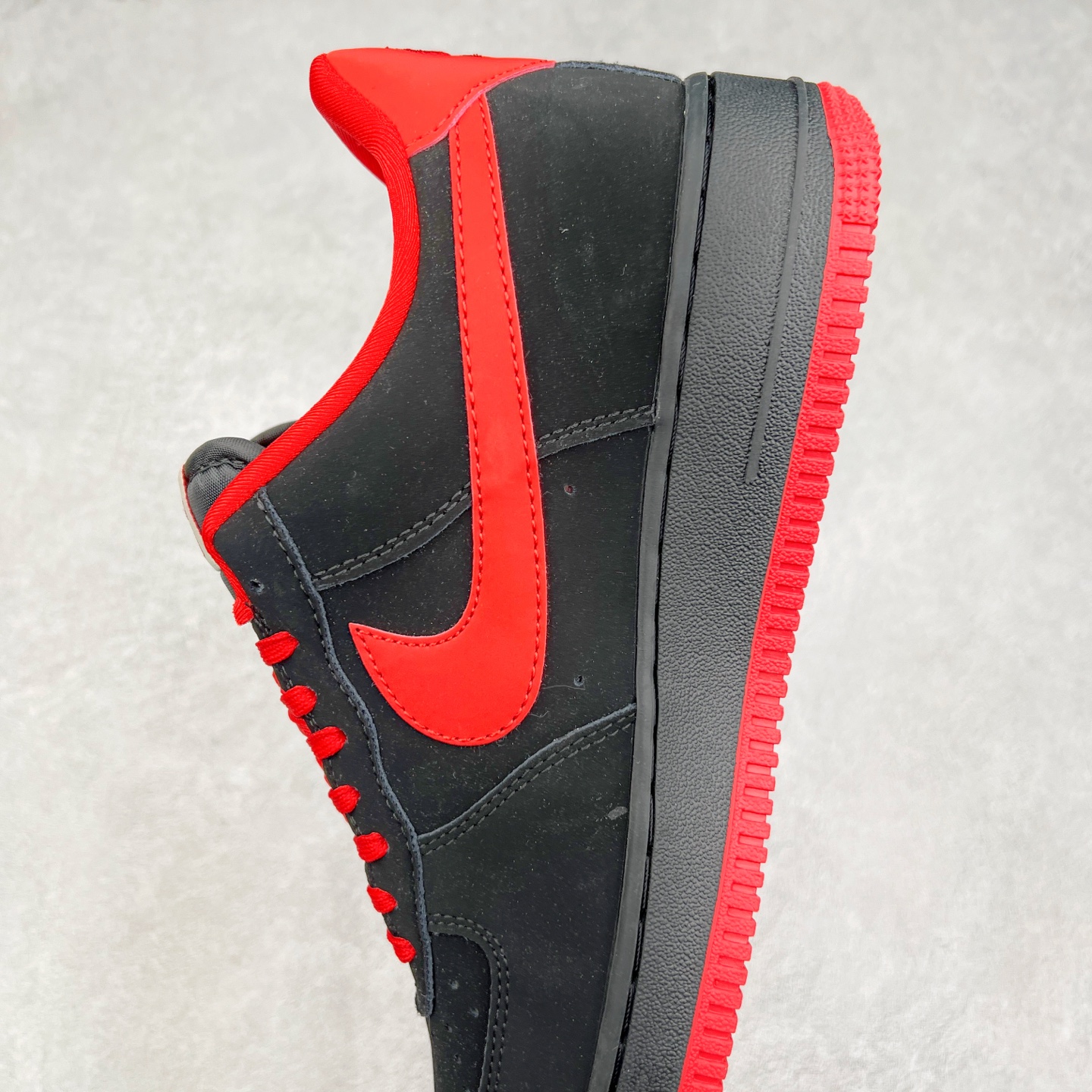 图片[7]-NK Air Force 1´07 Low 空军一号低帮百搭休闲运动板鞋 DF0188-044 柔软、弹性十足的缓震性能和出色的中底设计 横跨复古与现代的外型结合 造就出风靡全球 三十多年的Force 1 直到今天还深受青睐 实拍调校N版已经零色差零失真 百分百还原实物色彩所见即所得 不存在货不对板色差等低级问题 选购参考实物拍摄 不混卖不参货 只用心做好货严格选品 承诺混一赔十 尺码：36 36.5 37.5 38 38.5 39 40 40.5 41 42 42.5 43 44 44.5 45-选品中心