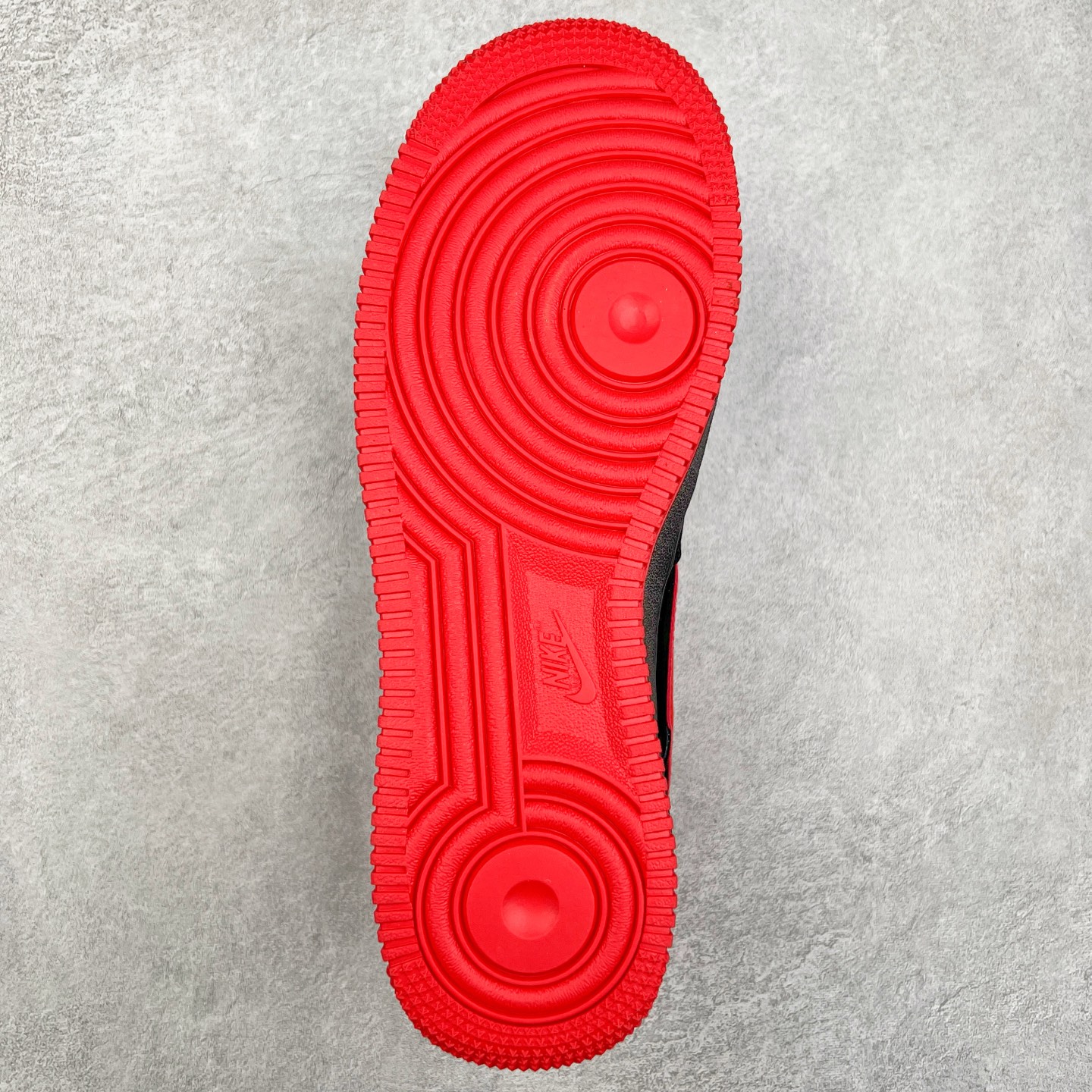 图片[9]-NK Air Force 1´07 Low 空军一号低帮百搭休闲运动板鞋 DF0188-044 柔软、弹性十足的缓震性能和出色的中底设计 横跨复古与现代的外型结合 造就出风靡全球 三十多年的Force 1 直到今天还深受青睐 实拍调校N版已经零色差零失真 百分百还原实物色彩所见即所得 不存在货不对板色差等低级问题 选购参考实物拍摄 不混卖不参货 只用心做好货严格选品 承诺混一赔十 尺码：36 36.5 37.5 38 38.5 39 40 40.5 41 42 42.5 43 44 44.5 45-选品中心