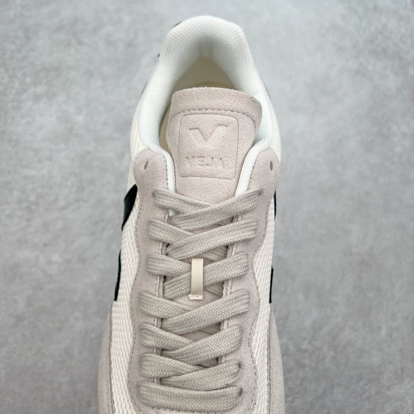 图片[5]-Veja Leather Extra Sneakers 法国国民V字经典运动板鞋#Ins爆款 街拍频繁上镜 春季入夏简约百搭款 全头层进口牛皮 舒适面革内里 广东厂 高端主打色系全网热销中 所售渠道大致由代购渠道 尺码：36 37 38 39 40 41 42 43 44 45-选品中心