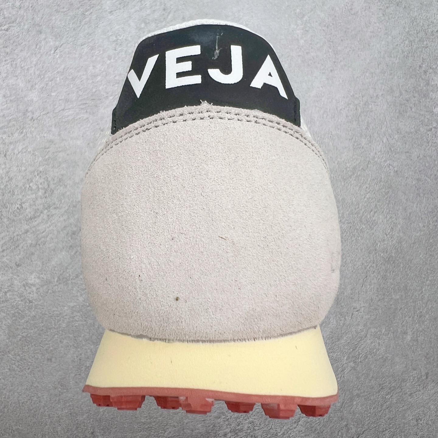 图片[8]-Veja Leather Extra Sneakers 法国国民V字经典运动板鞋#Ins爆款 街拍频繁上镜 春季入夏简约百搭款 全头层进口牛皮 舒适面革内里 广东厂 高端主打色系全网热销中 所售渠道大致由代购渠道 尺码：36 37 38 39 40 41 42 43 44 45-选品中心