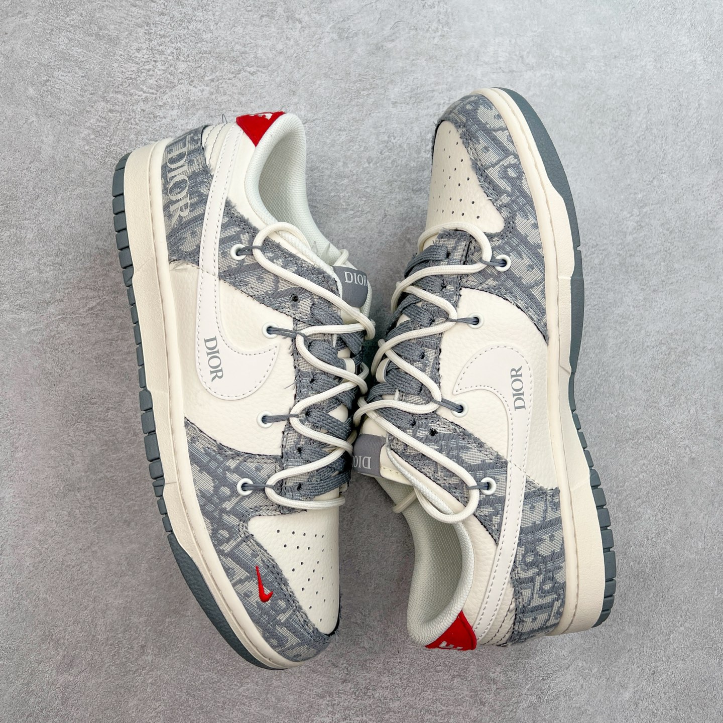 图片[3]-NK Dunk Low 定制配色 SJ2068-316 大厂出品 极力推荐 原装头层材料 独家版型蒸餾加工帶來的是更好的视觉和脚感体验大厂纯原品质出货 清洁度 电绣工艺 皮料切割干净无任何毛边 细节完美 实拍调校N版已经零色差零失真 百分百还原实物色彩所见即所得 不存在货不对板色差等低级问题 选购参考实物拍摄 不混卖不参货 只用心做好货严格选品 承诺混一赔十 尺码：36 36.5 37.5 38 38.5 39 40 40.5 41 42 42.5 43 44 44.5 45-选品中心