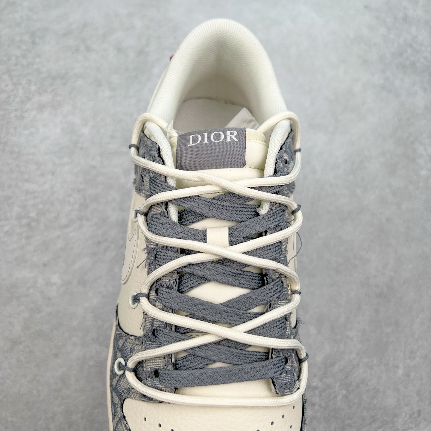 图片[5]-NK Dunk Low 定制配色 SJ2068-316 大厂出品 极力推荐 原装头层材料 独家版型蒸餾加工帶來的是更好的视觉和脚感体验大厂纯原品质出货 清洁度 电绣工艺 皮料切割干净无任何毛边 细节完美 实拍调校N版已经零色差零失真 百分百还原实物色彩所见即所得 不存在货不对板色差等低级问题 选购参考实物拍摄 不混卖不参货 只用心做好货严格选品 承诺混一赔十 尺码：36 36.5 37.5 38 38.5 39 40 40.5 41 42 42.5 43 44 44.5 45-选品中心