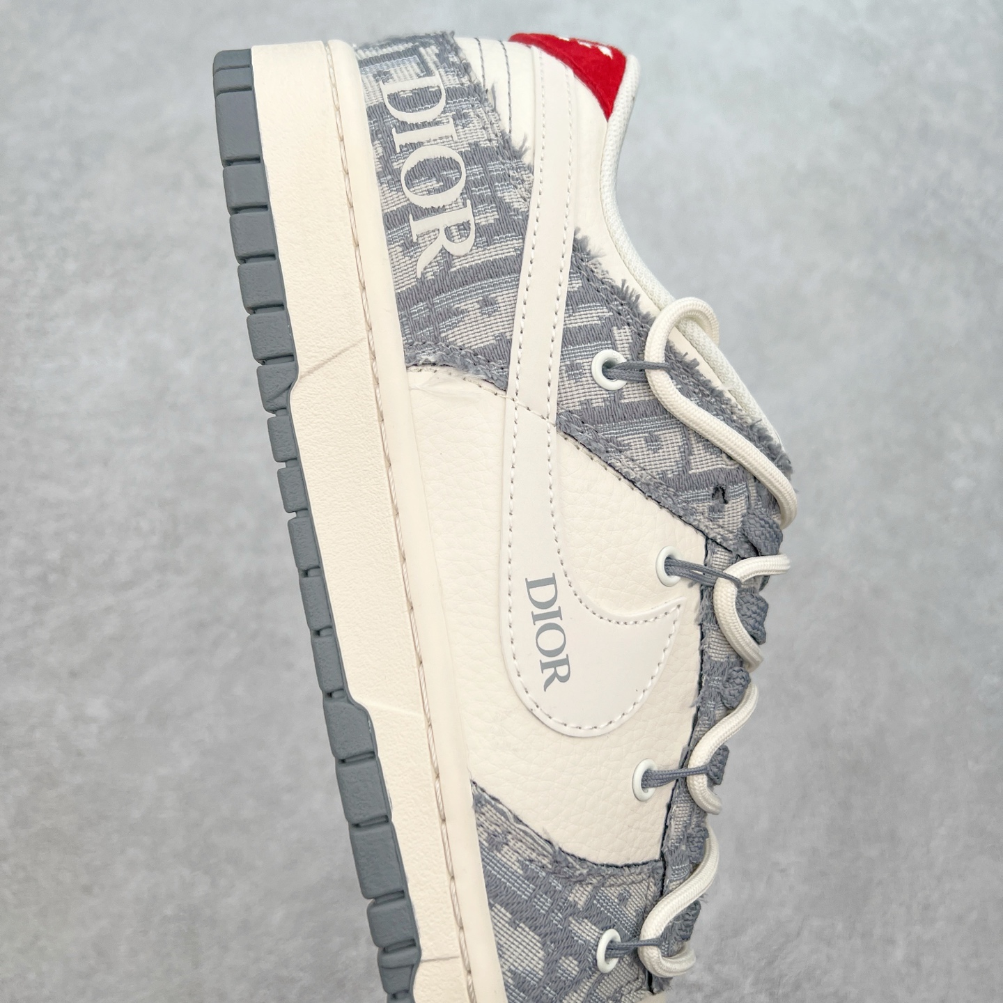 图片[6]-NK Dunk Low 定制配色 SJ2068-316 大厂出品 极力推荐 原装头层材料 独家版型蒸餾加工帶來的是更好的视觉和脚感体验大厂纯原品质出货 清洁度 电绣工艺 皮料切割干净无任何毛边 细节完美 实拍调校N版已经零色差零失真 百分百还原实物色彩所见即所得 不存在货不对板色差等低级问题 选购参考实物拍摄 不混卖不参货 只用心做好货严格选品 承诺混一赔十 尺码：36 36.5 37.5 38 38.5 39 40 40.5 41 42 42.5 43 44 44.5 45-选品中心