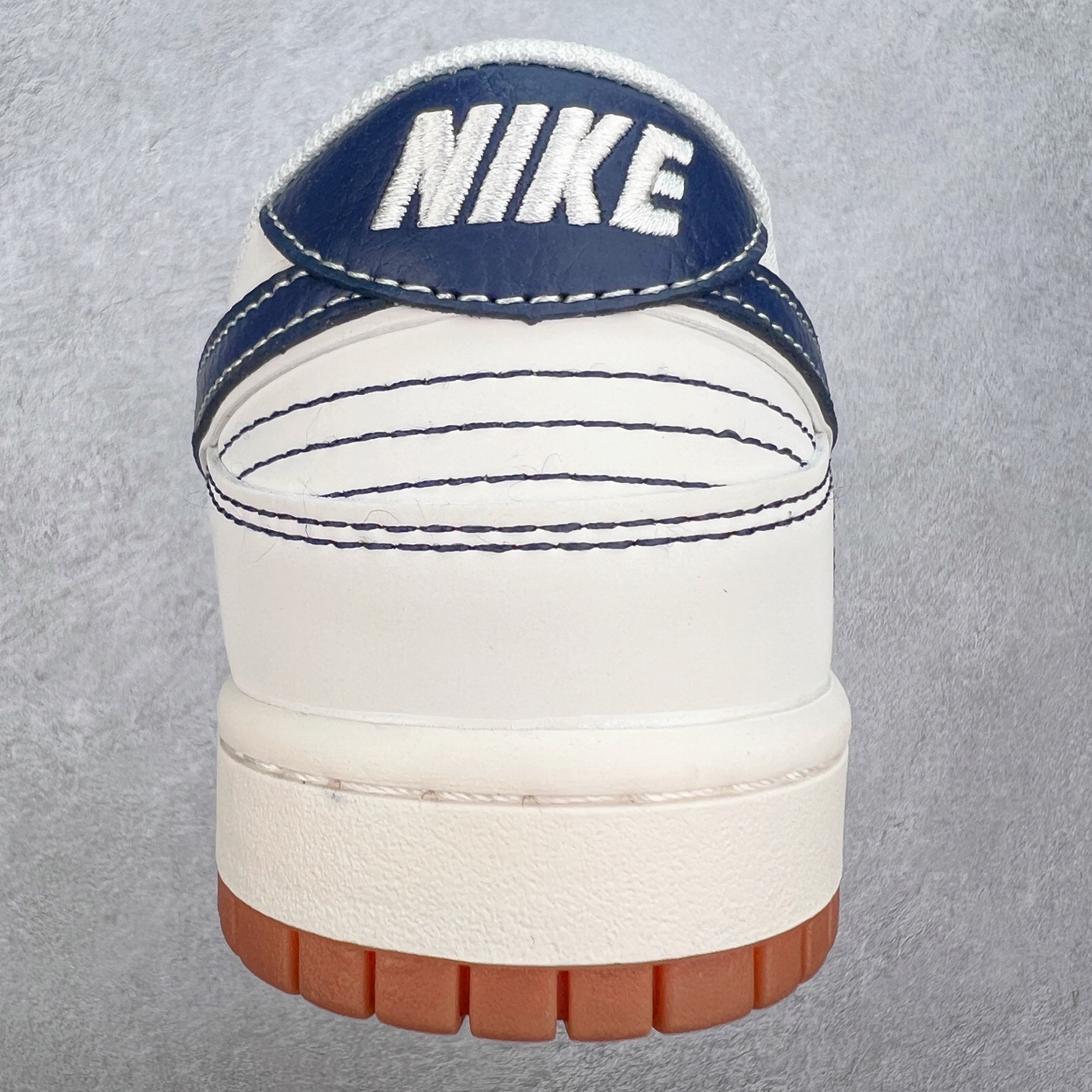 图片[8]-NK Dunk Low 定制配色 XS6089-529 大厂出品 极力推荐 原装头层材料 独家版型蒸餾加工帶來的是更好的视觉和脚感体验大厂纯原品质出货 清洁度 电绣工艺 皮料切割干净无任何毛边 细节完美 实拍调校N版已经零色差零失真 百分百还原实物色彩所见即所得 不存在货不对板色差等低级问题 选购参考实物拍摄 不混卖不参货 只用心做好货严格选品 承诺混一赔十 尺码：36 36.5 37.5 38 38.5 39 40 40.5 41 42 42.5 43 44 44.5 45-选品中心