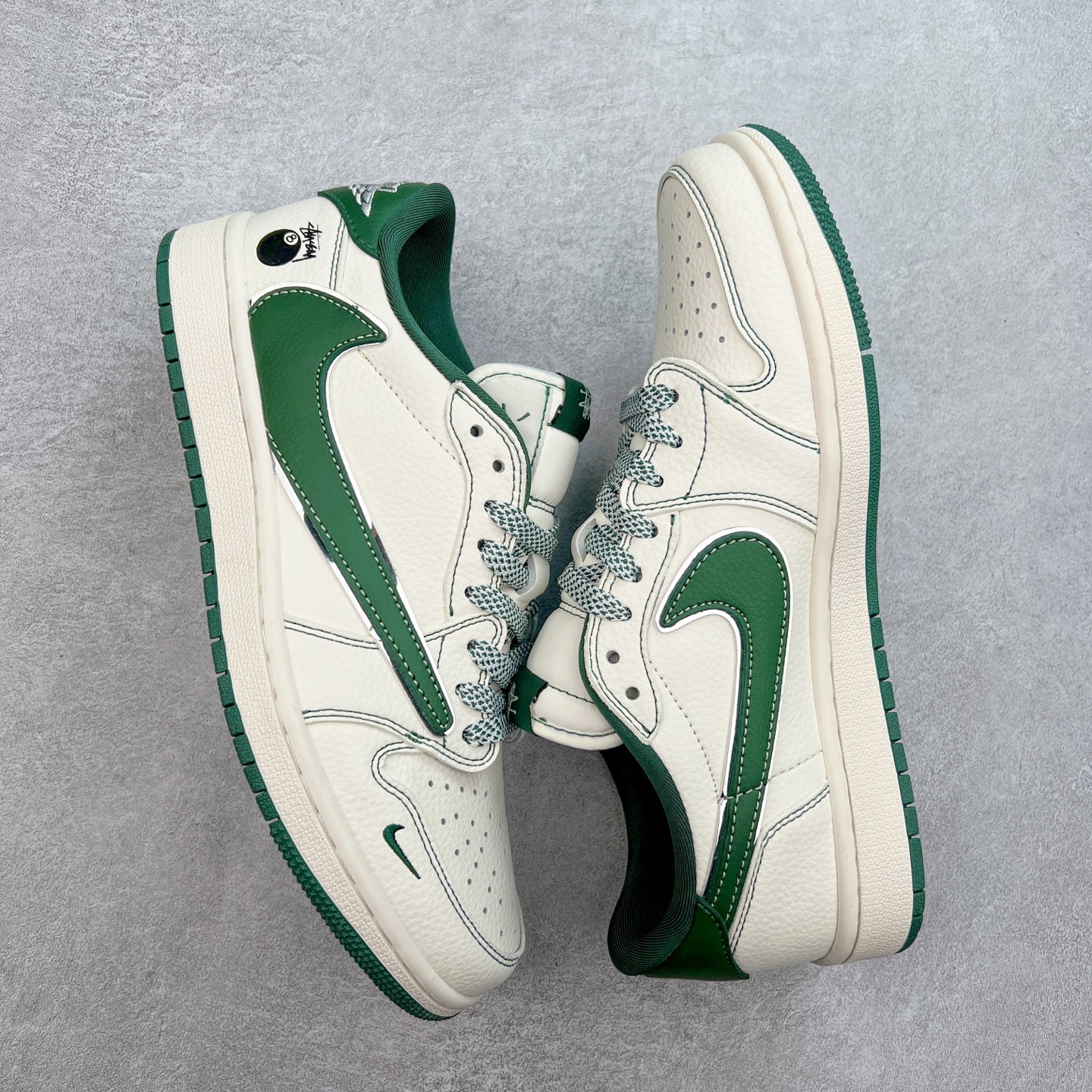 图片[3]-TS x Air Jordan AJ1 Low 倒钩低帮联名定制配色 ZH2598-243 原厂内置气垫魔块 A模大底 头层小牛皮 鞋舌AJ原厂专用牛津布+AJ专用反口珍珠布+原厂无杂质高弹内里海棉+特殊封边弹力鞋带 实拍调校N版已经零色差零失真 百分百还原实物色彩所见即所得 不存在货不对板色差等低级问题 选购参考实物拍摄 不混卖不参货 只用心做好货严格选品 承诺混一赔十 尺码：36 36.5 37.5 38 38.5 39 40 40.5 41 42 42.5 43 44 44.5 45-选品中心