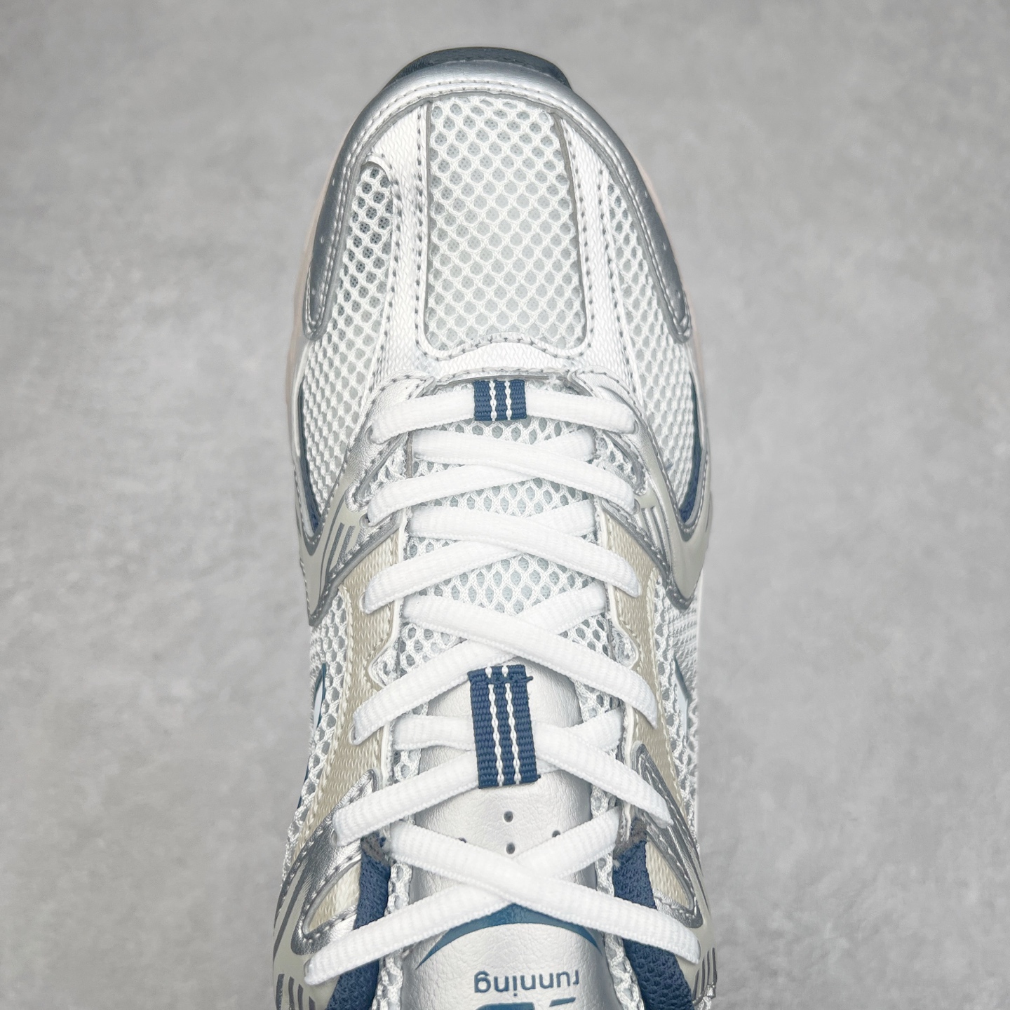 图片[4]-＃纯原 New Balance NB530 全套原楦原纸板原厂数据开发 原厂网纱 原装进口皮料正确卡色 正确中底拉帮中底网布细节 冲裁组合 匠心打造 耗时两个月开发完成 工艺极其复杂难度可想而知 新开独立私模大底 全网唯一正确做旧组合大底 高端零售专供产物 尺码：36 37 37.5 38 38.5 39.5 40 40.5 41.5 42 42.5 43 44 44.5-选品中心