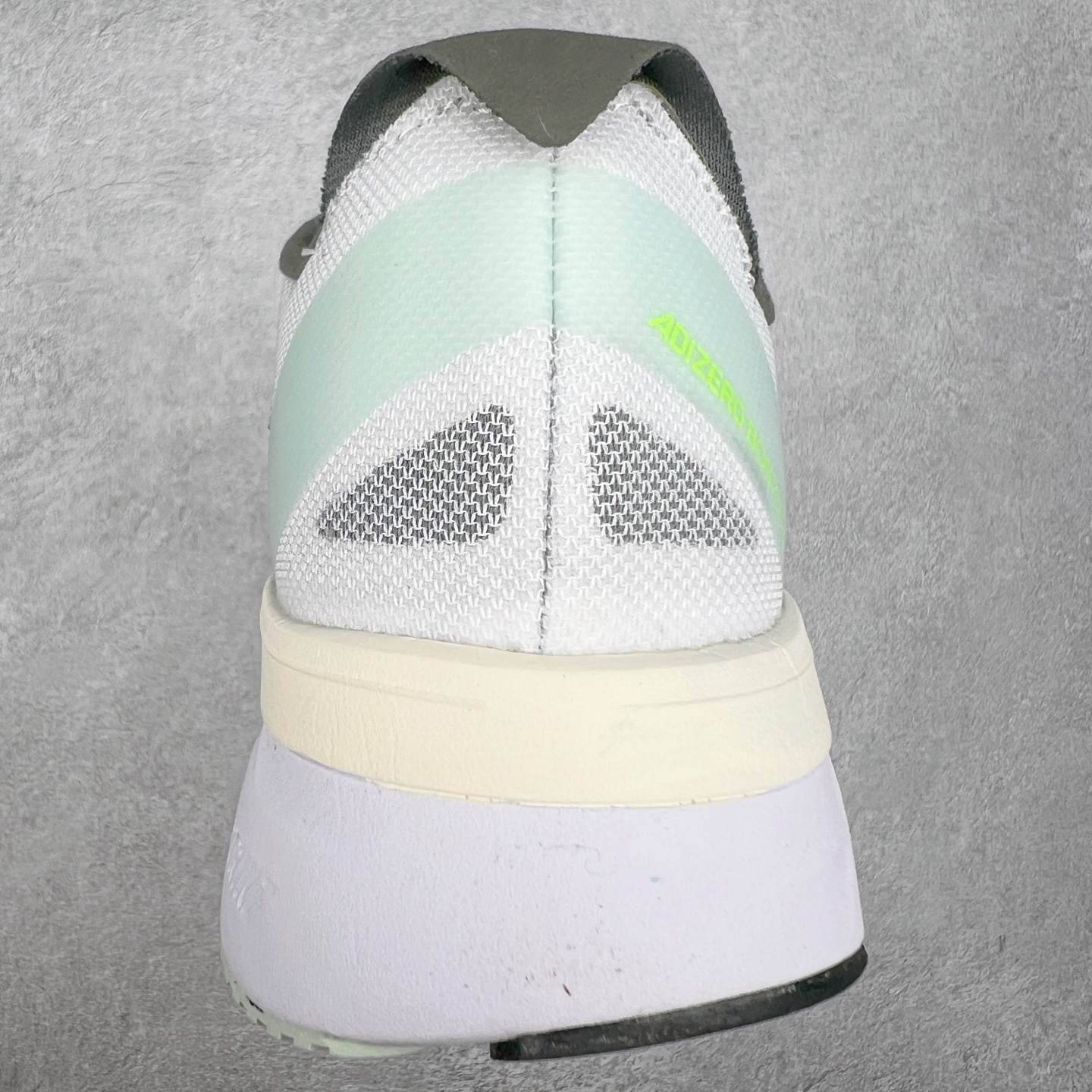 图片[8]-AD Adizero Boston 11 夏季透气网眼竞速跑鞋 GY8407 融合Lightstrike和Lightstrike Pro技术 采用乙烯/乙酸乙烯酯(EVA)材质 打造舒适中底 含ENERGYROD能量碳柱 旨在为步伐添活力 尺码：36 36.5 37 38 38.5 39 40 40.5 41 42 42.5 43 44 44.5 45-选品中心