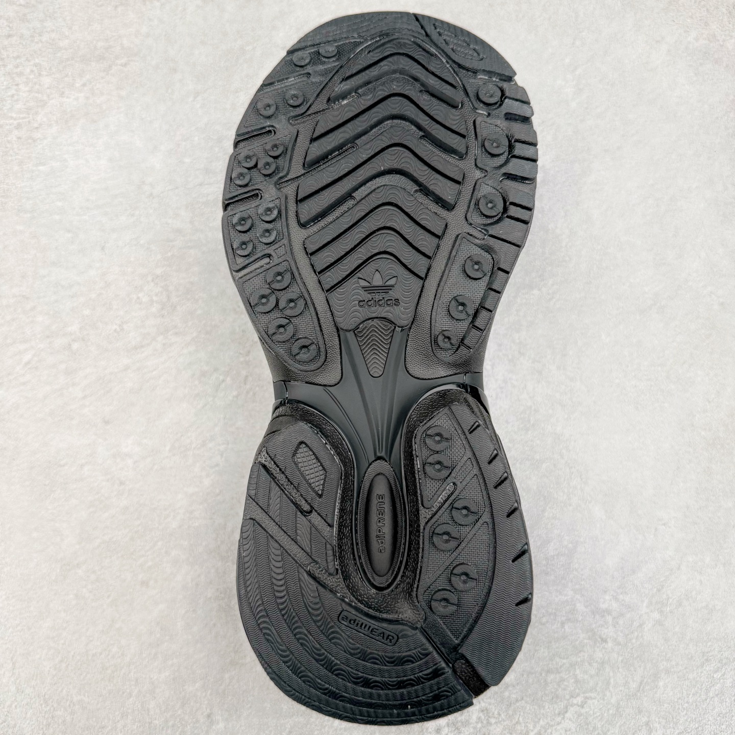 图片[9]-AD Originals ADISTAR XLG 潮流前卫科技休闲运动老爹鞋 IF6935 未来科技主义线条勾勒前卫张力 呈现饱满立体的3D感鞋身 浑厚中底搭载轻薄橡胶外底 皮革鞋面配合织物衬里 舒适脚感时刻在线交叉饰面错落点缀 跨越时代经典 科技潮感进阶 多元层次尽显 激活潮搭灵感 演绎先锋美学 在纪元暮光中开启潮酷新型态 尺码：35.5 36 36.5 37.5 38 38.5 39 40 40.5 41 42 42.5 43 44 44.5 45-选品中心