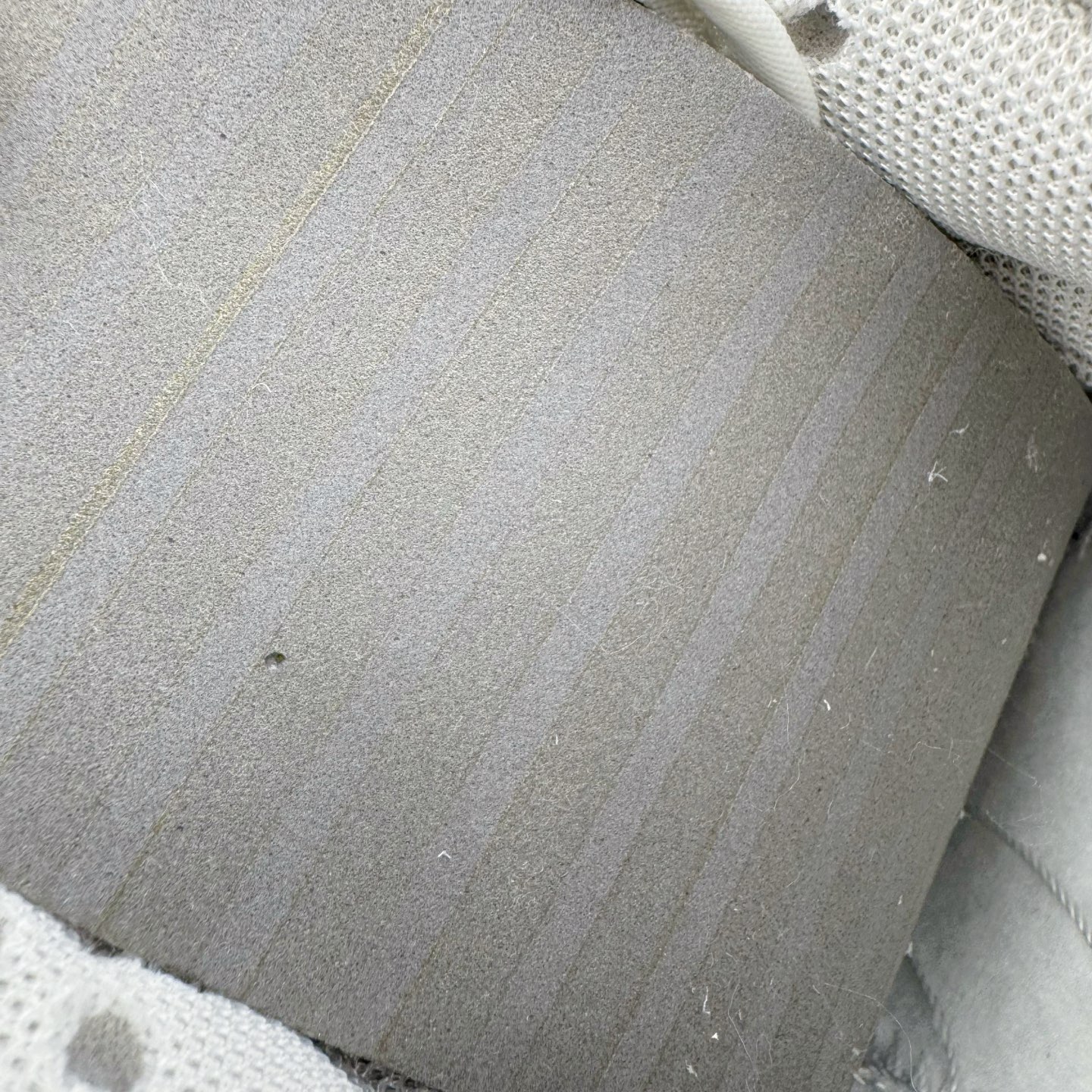 图片[11]-＃YC纯原 NK Dunk Low 丘比特之心 YW0212-012 定制系列天花板 无原鞋不开发 全系列得物原鞋一比一校对开发 配色持续更新中 终端对接 优势输出 全套原厂楦头原纸板数据档案倾力打造 原汁原味莞产 极致还原 圈内最强针车工艺 高端零售指定版 广东原厂配套原盒原标 鞋盒分三个尺码段 原厂冲刀 超高清洁度 全鞋零毛边皮料切割 采用原厂百宏鞋带以及原厂百宏织唛舌标 内标可供原厂几率过验 进口原装条纹中底布 四线拉帮白色点胶 原厂拉帮手法遵循公司 原厂电绣 极致还原 尺码：36 36.5 37.5 38 38.5 39 40-选品中心