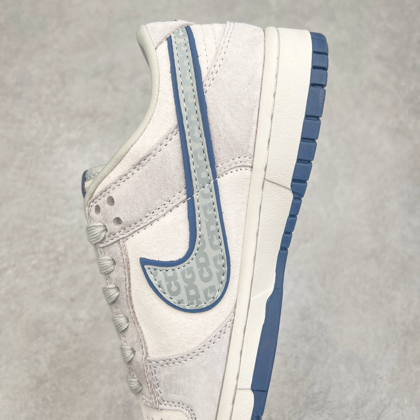 图片[7]-NK Dunk Low 定制配色 FC1688-179 大厂出品 极力推荐 原装头层材料 独家版型蒸餾加工帶來的是更好的视觉和脚感体验大厂纯原品质出货 清洁度 电绣工艺 皮料切割干净无任何毛边 细节完美 实拍调校N版已经零色差零失真 百分百还原实物色彩所见即所得 不存在货不对板色差等低级问题 选购参考实物拍摄 不混卖不参货 只用心做好货严格选品 承诺混一赔十 尺码：36 36.5 37.5 38 38.5 39 40 40.5 41 42 42.5 43 44 44.5 45-选品中心