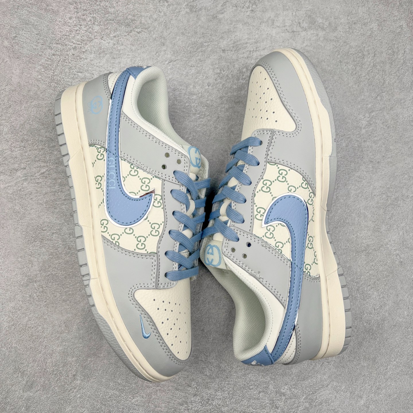 图片[3]-NK Dunk Low 定制配色 JJ2508-556 大厂出品 极力推荐 原装头层材料 独家版型蒸餾加工帶來的是更好的视觉和脚感体验大厂纯原品质出货 清洁度 电绣工艺 皮料切割干净无任何毛边 细节完美 实拍调校N版已经零色差零失真 百分百还原实物色彩所见即所得 不存在货不对板色差等低级问题 选购参考实物拍摄 不混卖不参货 只用心做好货严格选品 承诺混一赔十 尺码：36 36.5 37.5 38 38.5 39 40 40.5 41 42 42.5 43 44 44.5 45-选品中心