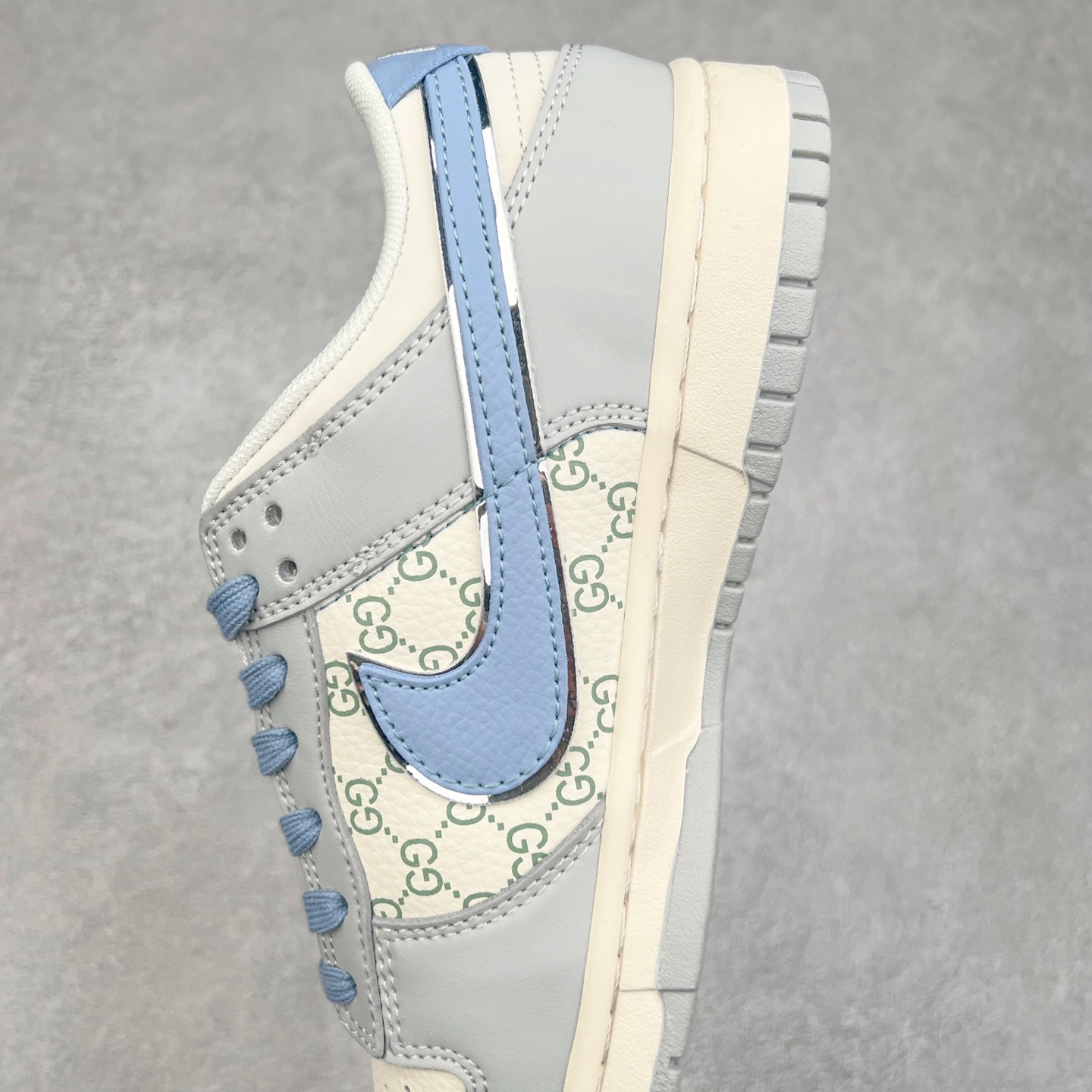 图片[7]-NK Dunk Low 定制配色 JJ2508-556 大厂出品 极力推荐 原装头层材料 独家版型蒸餾加工帶來的是更好的视觉和脚感体验大厂纯原品质出货 清洁度 电绣工艺 皮料切割干净无任何毛边 细节完美 实拍调校N版已经零色差零失真 百分百还原实物色彩所见即所得 不存在货不对板色差等低级问题 选购参考实物拍摄 不混卖不参货 只用心做好货严格选品 承诺混一赔十 尺码：36 36.5 37.5 38 38.5 39 40 40.5 41 42 42.5 43 44 44.5 45-选品中心