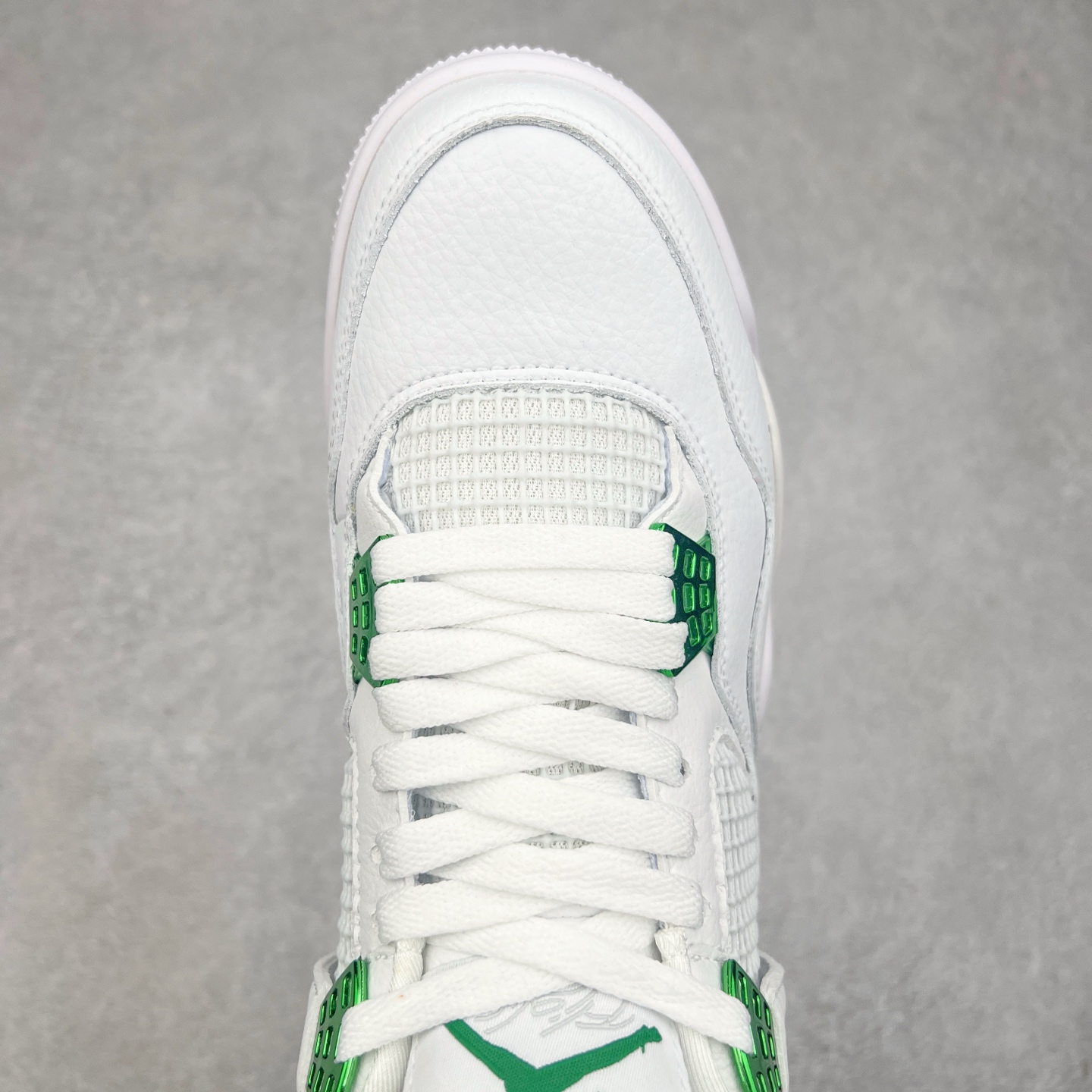 图片[4]-＃头层特价福利 Air Jordan AJ4 Retro 系列 头层皮料加持 大厂出品 原纸板楦头开发 完美鞋型匹配公司货 正确TPU鞋舌锁扣 乳胶鞋垫 最新原厂底模 大底卡色咬花完美 鞋柜必备鞋款 终端现货供应 尺码：36 36.5 37.5 38 38.5 39 40 40.5 41 42 42.5 43 44 44.5 45 46 47.5-选品中心