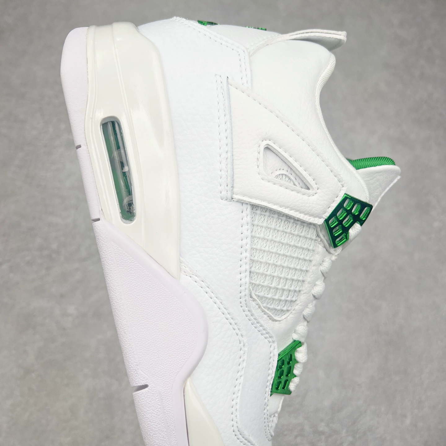 图片[6]-＃头层特价福利 Air Jordan AJ4 Retro 系列 头层皮料加持 大厂出品 原纸板楦头开发 完美鞋型匹配公司货 正确TPU鞋舌锁扣 乳胶鞋垫 最新原厂底模 大底卡色咬花完美 鞋柜必备鞋款 终端现货供应 尺码：36 36.5 37.5 38 38.5 39 40 40.5 41 42 42.5 43 44 44.5 45 46 47.5-选品中心