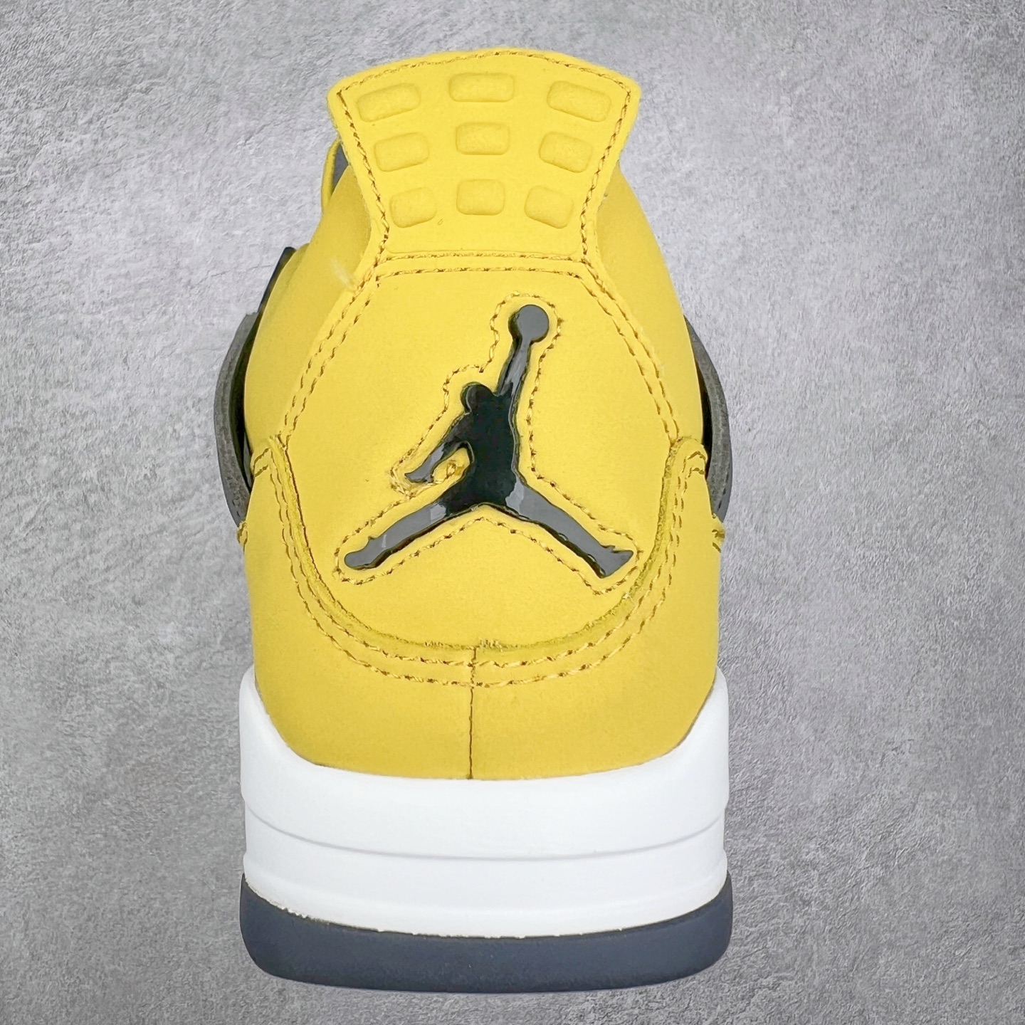 图片[8]-＃头层特价福利 Air Jordan AJ4 Retro 系列 头层皮料加持 大厂出品 原纸板楦头开发 完美鞋型匹配公司货 正确TPU鞋舌锁扣 乳胶鞋垫 最新原厂底模 大底卡色咬花完美 鞋柜必备鞋款 终端现货供应 尺码：36 36.5 37.5 38 38.5 39 40 40.5 41 42 42.5 43 44 44.5 45 46 47.5-选品中心