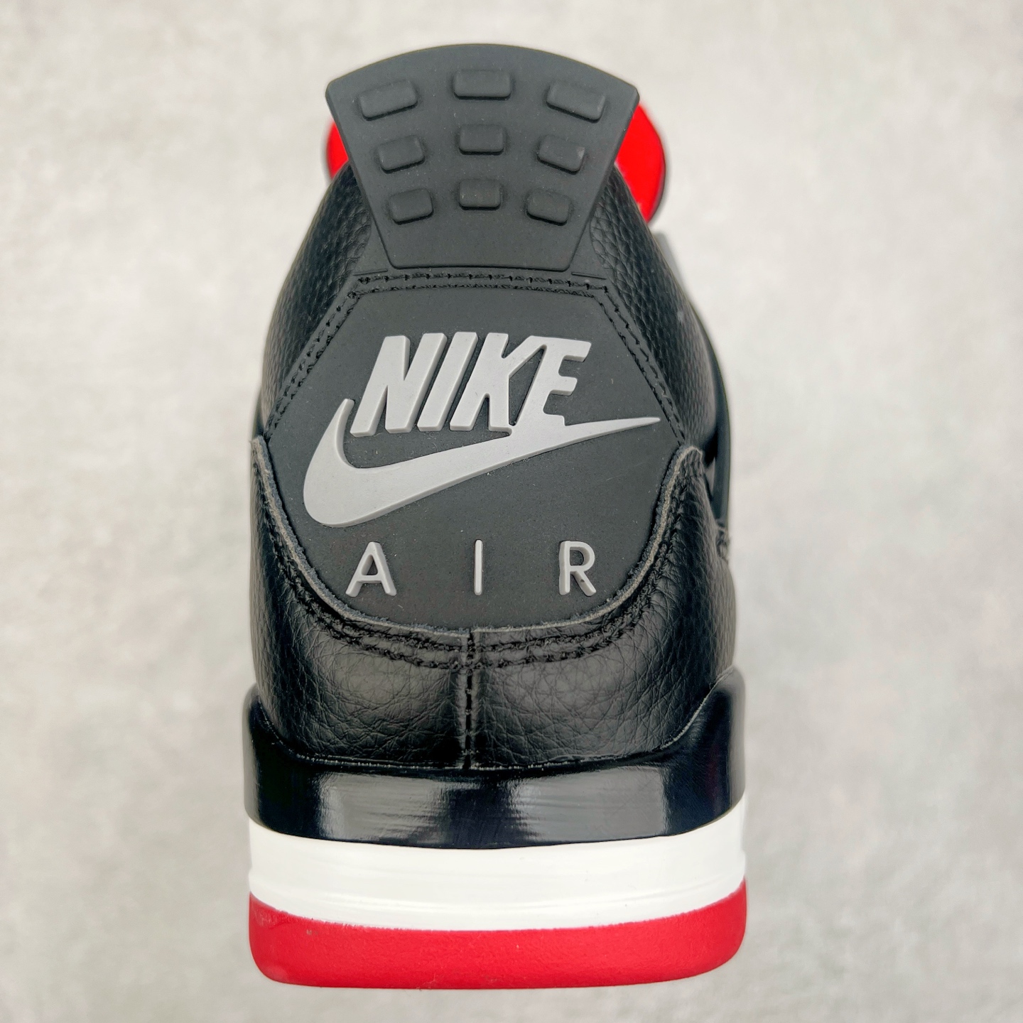 图片[8]-＃头层特价福利 Air Jordan AJ4 Retro 系列 头层皮料加持 大厂出品 原纸板楦头开发 完美鞋型匹配公司货 正确TPU鞋舌锁扣 乳胶鞋垫 最新原厂底模 大底卡色咬花完美 鞋柜必备鞋款 终端现货供应 尺码：36 36.5 37.5 38 38.5 39 40 40.5 41 42 42.5 43 44 44.5 45 46 47.5-选品中心