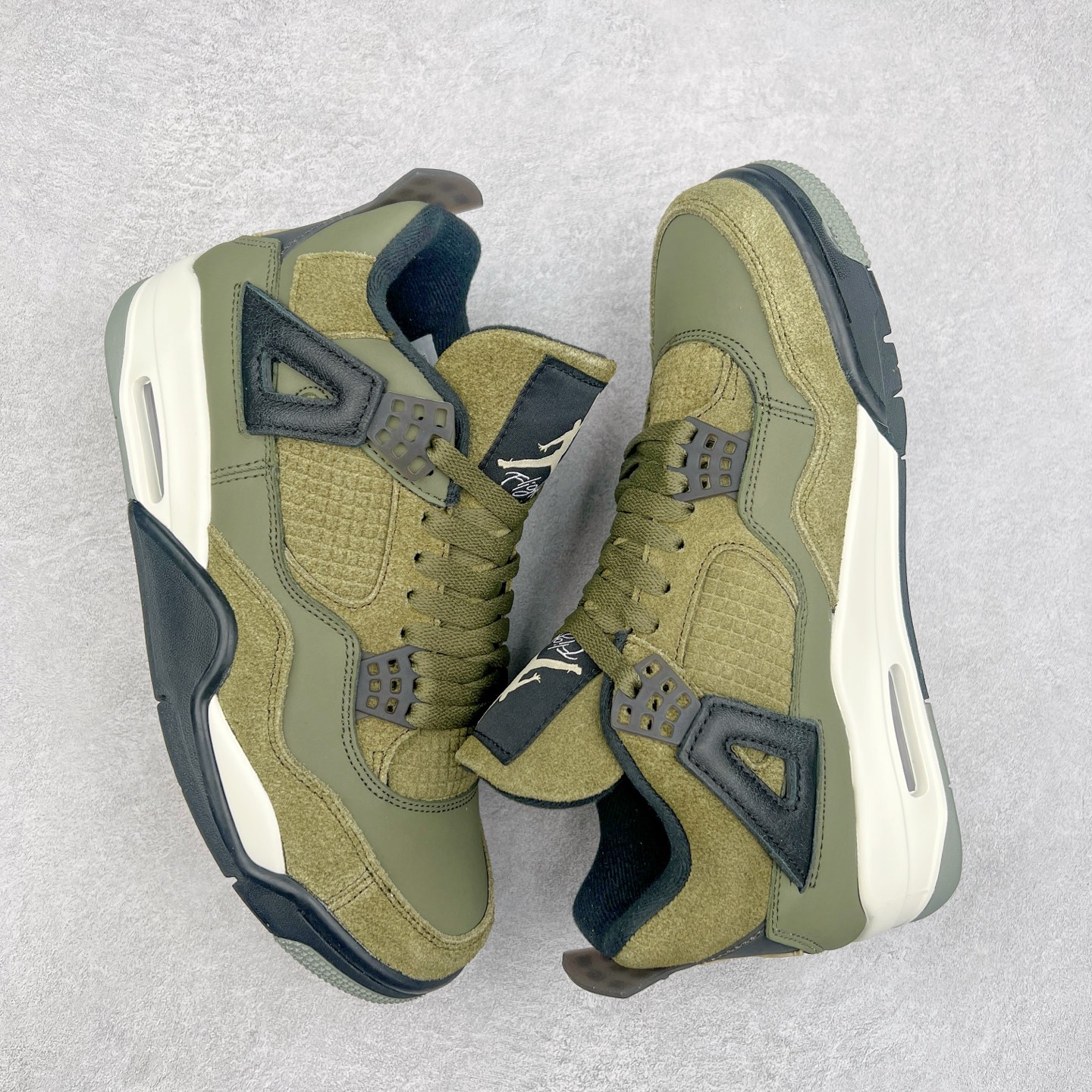 图片[3]-＃头层特价福利 Air Jordan AJ4 Retro 系列 头层皮料加持 大厂出品 原纸板楦头开发 完美鞋型匹配公司货 正确TPU鞋舌锁扣 乳胶鞋垫 最新原厂底模 大底卡色咬花完美 鞋柜必备鞋款 终端现货供应 尺码：36 36.5 37.5 38 38.5 39 40 40.5 41 42 42.5 43 44 44.5 45 46 47.5-选品中心
