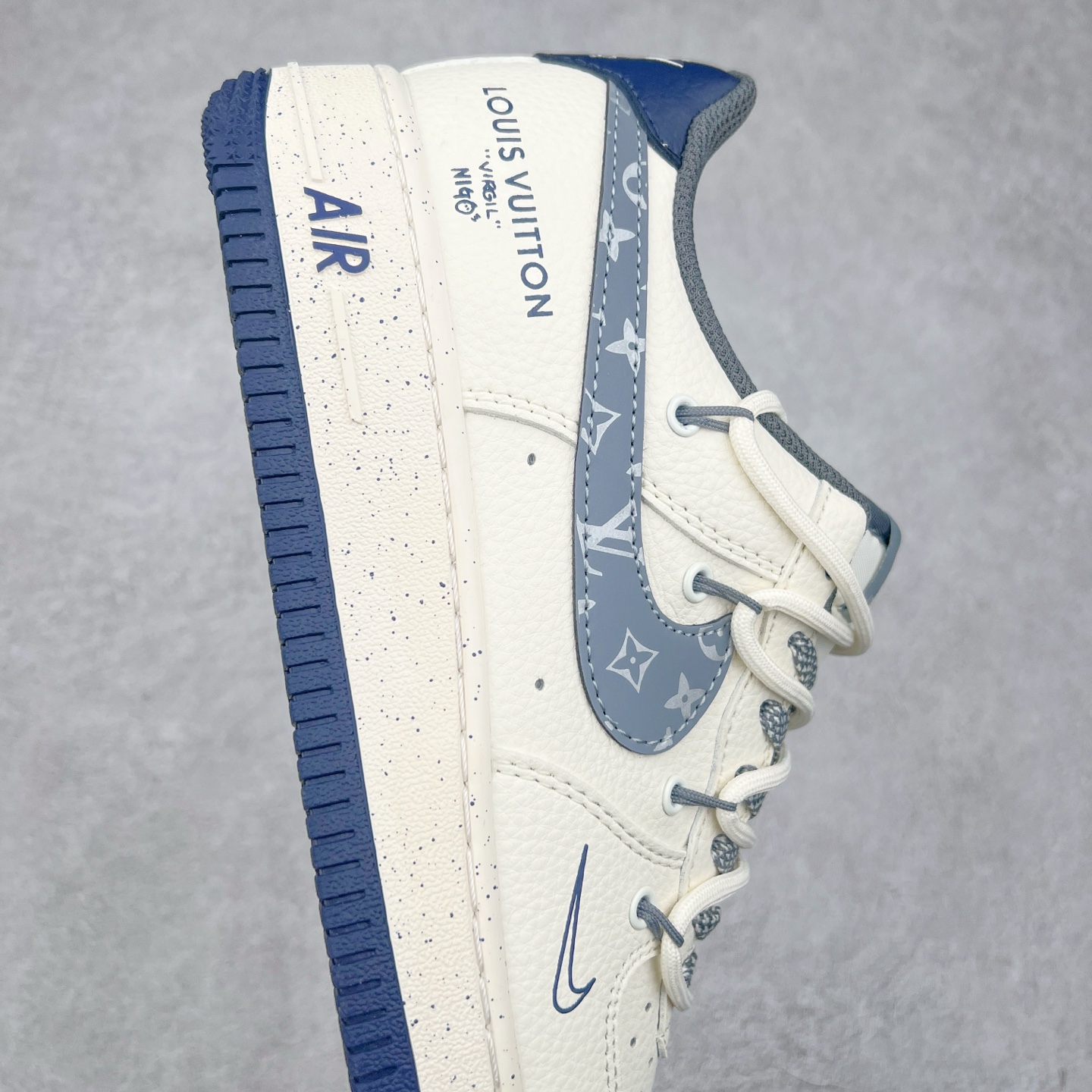 图片[6]-NK Air Force 1´07 Low 空军一号低帮百搭休闲运动板鞋 DM6868-066 柔软、弹性十足的缓震性能和出色的中底设计 横跨复古与现代的外型结合 造就出风靡全球 三十多年的Force 1 直到今天还深受青睐 实拍调校N版已经零色差零失真 百分百还原实物色彩所见即所得 不存在货不对板色差等低级问题 选购参考实物拍摄 不混卖不参货 只用心做好货严格选品 承诺混一赔十 尺码：36 36.5 37.5 38 38.5 39 40 40.5 41 42 42.5 43 44 44.5 45-选品中心