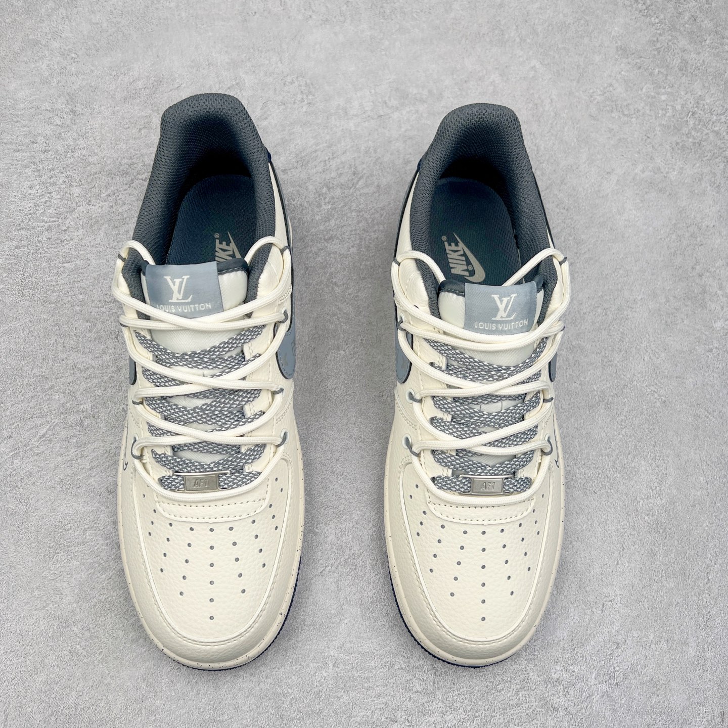 图片[2]-NK Air Force 1´07 Low 空军一号低帮百搭休闲运动板鞋 DM6868-066 柔软、弹性十足的缓震性能和出色的中底设计 横跨复古与现代的外型结合 造就出风靡全球 三十多年的Force 1 直到今天还深受青睐 实拍调校N版已经零色差零失真 百分百还原实物色彩所见即所得 不存在货不对板色差等低级问题 选购参考实物拍摄 不混卖不参货 只用心做好货严格选品 承诺混一赔十 尺码：36 36.5 37.5 38 38.5 39 40 40.5 41 42 42.5 43 44 44.5 45-选品中心