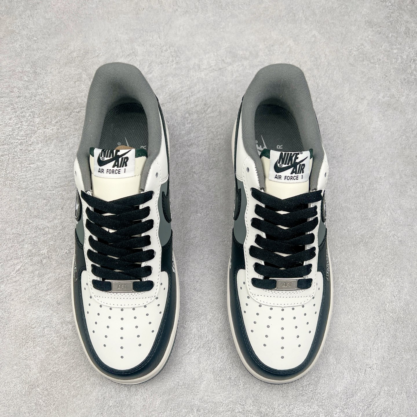 图片[2]-NK Air Force 1´07 Low 空军一号低帮百搭休闲运动板鞋 DB3301-660 柔软、弹性十足的缓震性能和出色的中底设计 横跨复古与现代的外型结合 造就出风靡全球 三十多年的Force 1 直到今天还深受青睐 实拍调校N版已经零色差零失真 百分百还原实物色彩所见即所得 不存在货不对板色差等低级问题 选购参考实物拍摄 不混卖不参货 只用心做好货严格选品 承诺混一赔十 尺码：36 36.5 37.5 38 38.5 39 40 40.5 41 42 42.5 43 44 44.5 45-选品中心