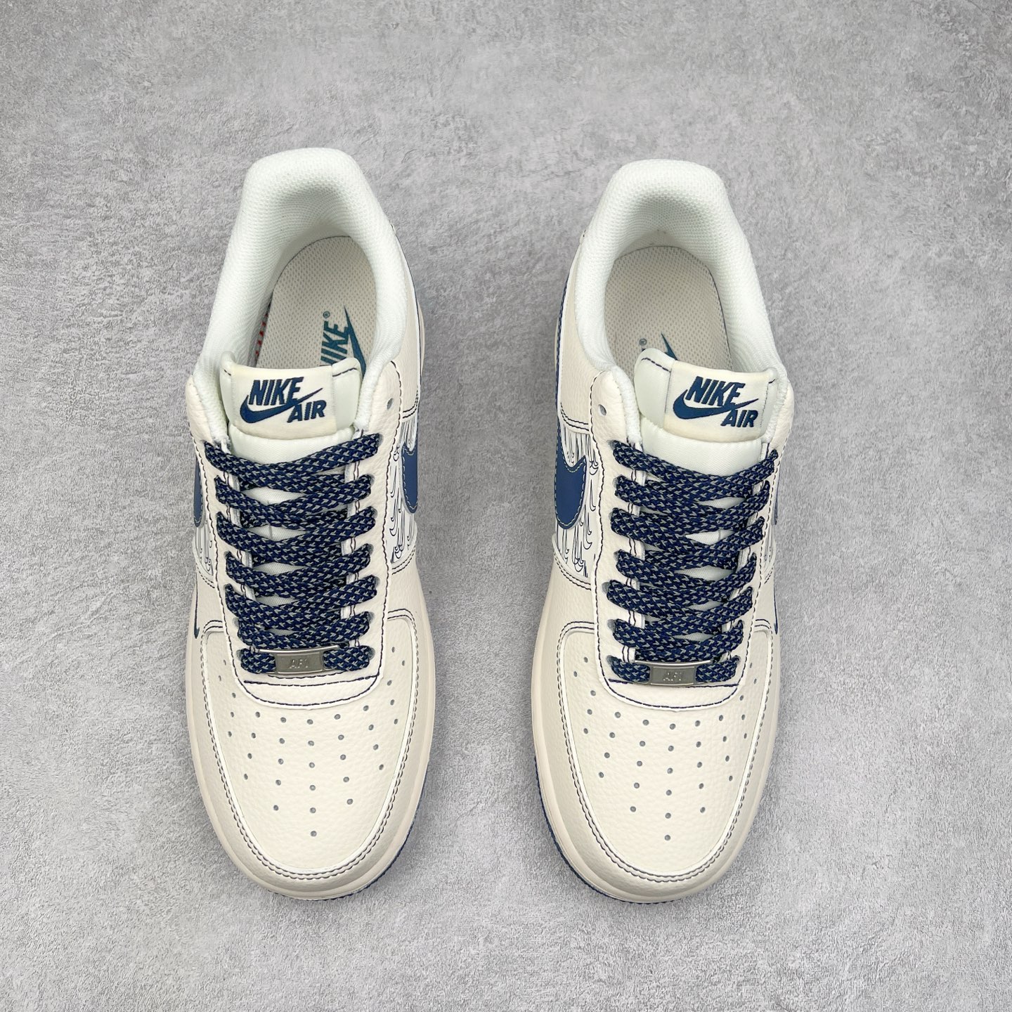 图片[2]-NK Air Force 1´07 Low 空军一号低帮百搭休闲运动板鞋 HH7518-069 柔软、弹性十足的缓震性能和出色的中底设计 横跨复古与现代的外型结合 造就出风靡全球 三十多年的Force 1 直到今天还深受青睐 实拍调校N版已经零色差零失真 百分百还原实物色彩所见即所得 不存在货不对板色差等低级问题 选购参考实物拍摄 不混卖不参货 只用心做好货严格选品 承诺混一赔十 尺码：36 36.5 37.5 38 38.5 39 40 40.5 41 42 42.5 43 44 44.5 45-选品中心