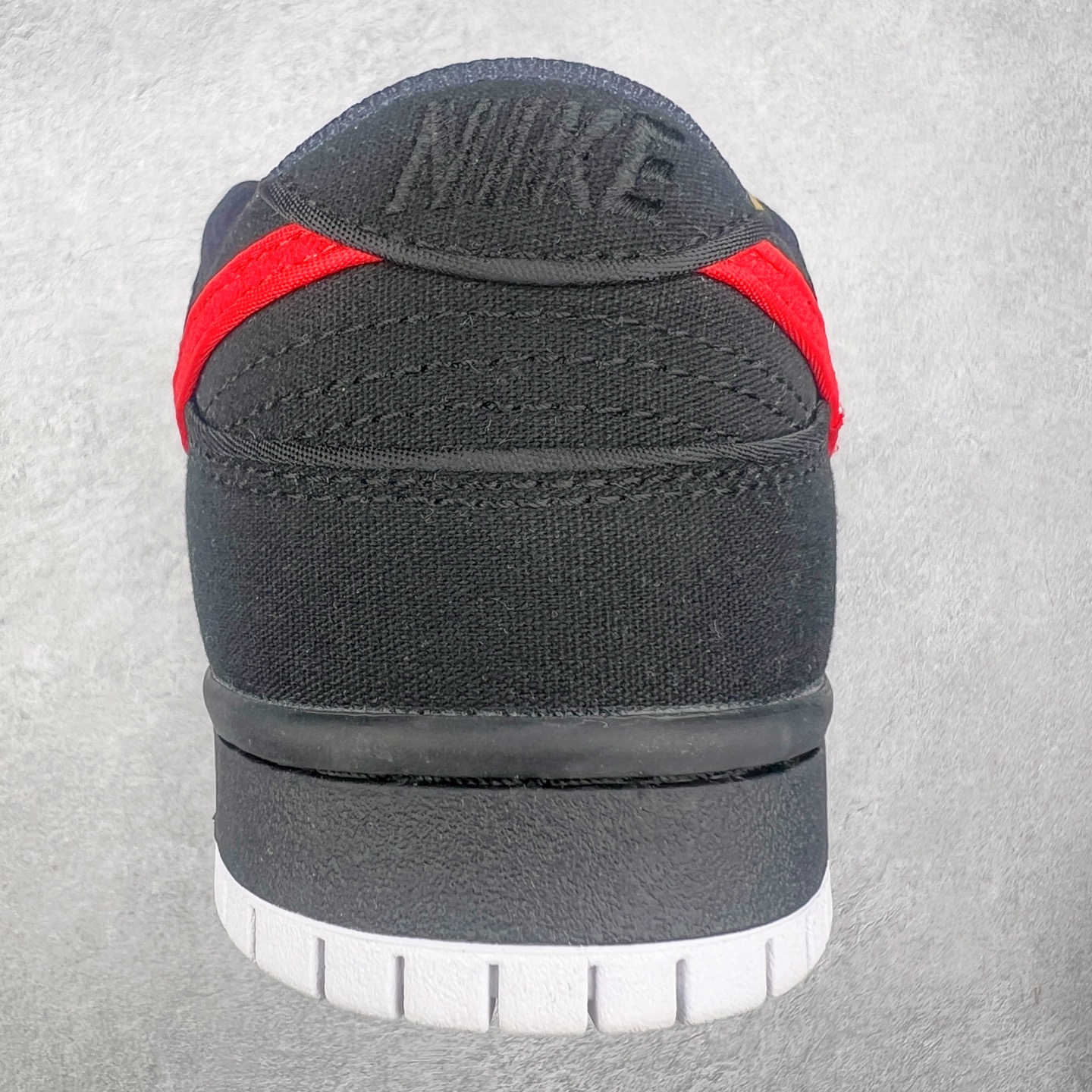 图片[8]-＃F版 NK SB Dunk Low FN5880-001 性价比王者 极限压缩利润空间 超乎所想的高性价比 用料绝不含糊 原盒原配 正确耐磨橡胶大底 超高清洁度 全鞋零毛边皮料切割 全套原楦原模倾力打造完美版型 尺码：36 36.5 37.5 38 38.5 39 40 40.5 41 42 42.5 43 44 44.5 45 46 47.5-选品中心