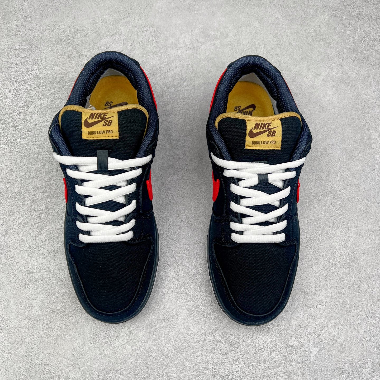 图片[2]-＃F版 NK SB Dunk Low FN5880-001 性价比王者 极限压缩利润空间 超乎所想的高性价比 用料绝不含糊 原盒原配 正确耐磨橡胶大底 超高清洁度 全鞋零毛边皮料切割 全套原楦原模倾力打造完美版型 尺码：36 36.5 37.5 38 38.5 39 40 40.5 41 42 42.5 43 44 44.5 45 46 47.5-选品中心