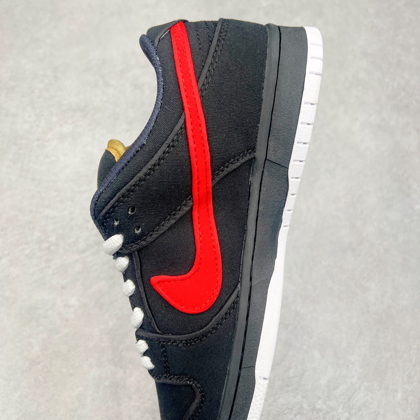 图片[7]-＃F版 NK SB Dunk Low FN5880-001 性价比王者 极限压缩利润空间 超乎所想的高性价比 用料绝不含糊 原盒原配 正确耐磨橡胶大底 超高清洁度 全鞋零毛边皮料切割 全套原楦原模倾力打造完美版型 尺码：36 36.5 37.5 38 38.5 39 40 40.5 41 42 42.5 43 44 44.5 45 46 47.5-选品中心