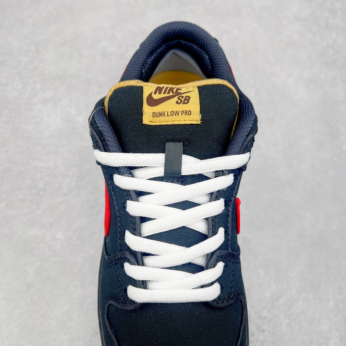 图片[5]-＃F版 NK SB Dunk Low FN5880-001 性价比王者 极限压缩利润空间 超乎所想的高性价比 用料绝不含糊 原盒原配 正确耐磨橡胶大底 超高清洁度 全鞋零毛边皮料切割 全套原楦原模倾力打造完美版型 尺码：36 36.5 37.5 38 38.5 39 40 40.5 41 42 42.5 43 44 44.5 45 46 47.5-选品中心