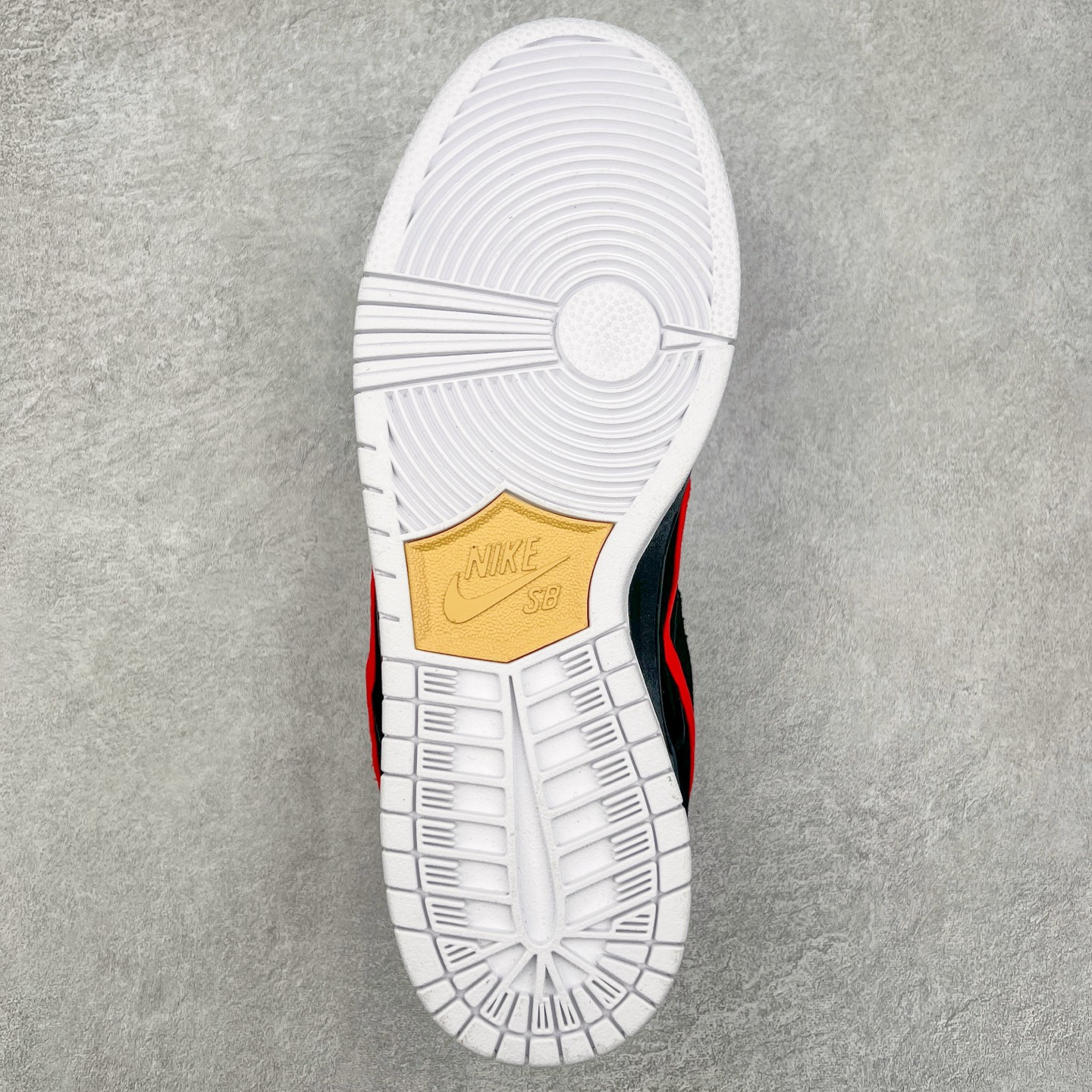 图片[9]-＃F版 NK SB Dunk Low FN5880-001 性价比王者 极限压缩利润空间 超乎所想的高性价比 用料绝不含糊 原盒原配 正确耐磨橡胶大底 超高清洁度 全鞋零毛边皮料切割 全套原楦原模倾力打造完美版型 尺码：36 36.5 37.5 38 38.5 39 40 40.5 41 42 42.5 43 44 44.5 45 46 47.5-选品中心