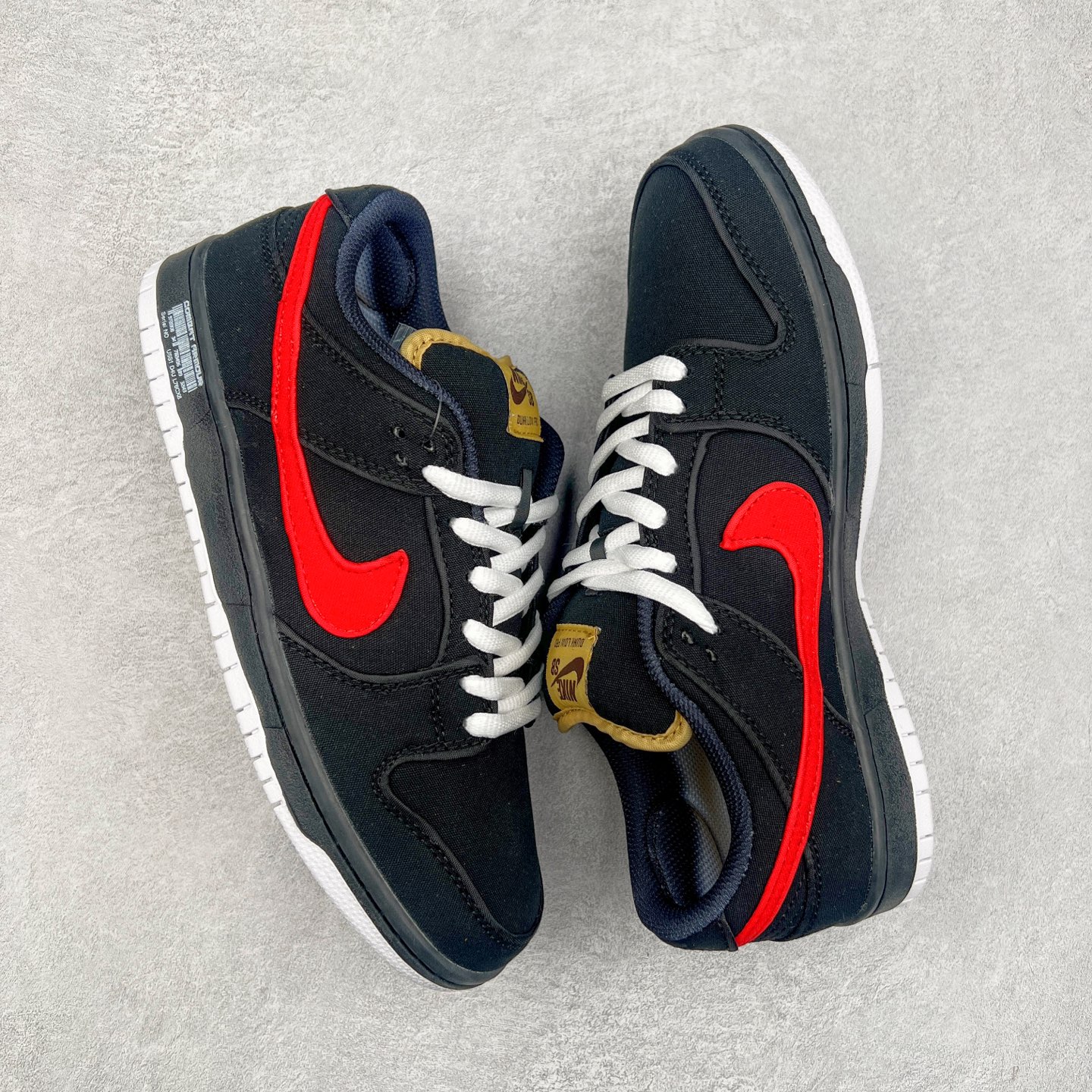 图片[3]-＃F版 NK SB Dunk Low FN5880-001 性价比王者 极限压缩利润空间 超乎所想的高性价比 用料绝不含糊 原盒原配 正确耐磨橡胶大底 超高清洁度 全鞋零毛边皮料切割 全套原楦原模倾力打造完美版型 尺码：36 36.5 37.5 38 38.5 39 40 40.5 41 42 42.5 43 44 44.5 45 46 47.5-选品中心