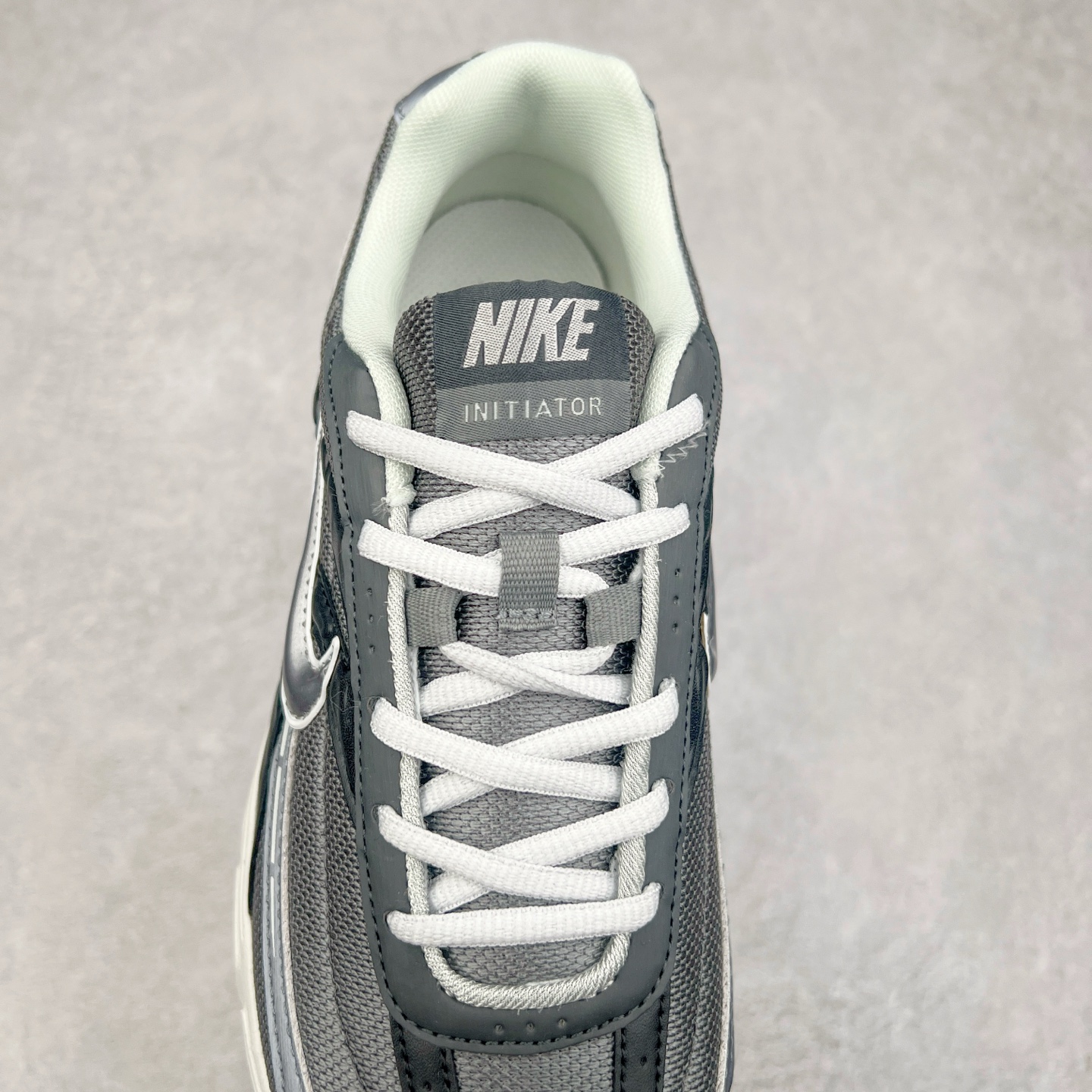 图片[5]-NK Initiator 创始者系列复古老爹鞋运动舒适复古网布合成革减震防滑耐磨低帮休闲跑步鞋 IB3083-001 Ins爆火全新韩系古着风 回味经典 采用透气网眼鞋面和支撑覆盖层 自然运动设计的Phlyon中底用于缓冲 BRS 1000碳橡胶外底具有轻质柔韧性 牵引力和耐用性 尺码：36 36.5 37.5 38 38.5 39 40 40.5 41 42 42.5 43 44 45-选品中心