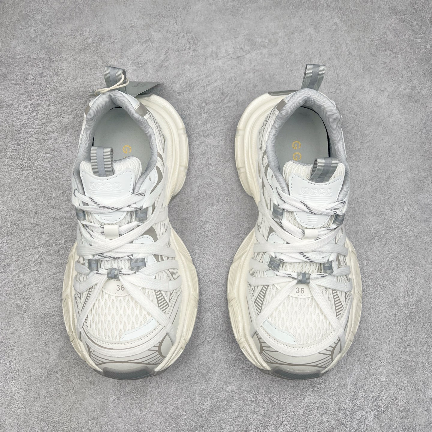 图片[2]-GG-CC Chunky Low 休闲运动老爹鞋 #广东大厂出品 完美细节 25ss早春新款 大长腿 时髦look轻松定格 不费力展现率性氛围 酷帅机能风不规则设计大底 GGcc杏银红色拼色造型设计 轻便舒适百搭 不管怎么搭都敲好看~尺码：35 36 37 38 39 40-选品中心