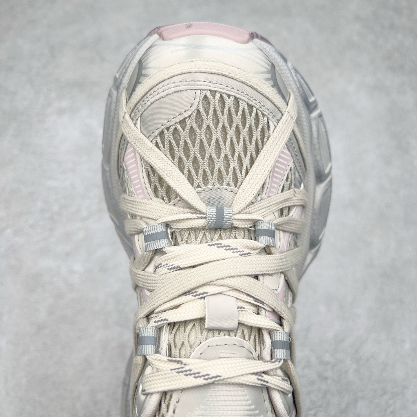 图片[4]-GG-CC Chunky Low 休闲运动老爹鞋 #广东大厂出品 完美细节 25ss早春新款 大长腿 时髦look轻松定格 不费力展现率性氛围 酷帅机能风不规则设计大底 GGcc杏银红色拼色造型设计 轻便舒适百搭 不管怎么搭都敲好看~尺码：35 36 37 38 39 40-选品中心