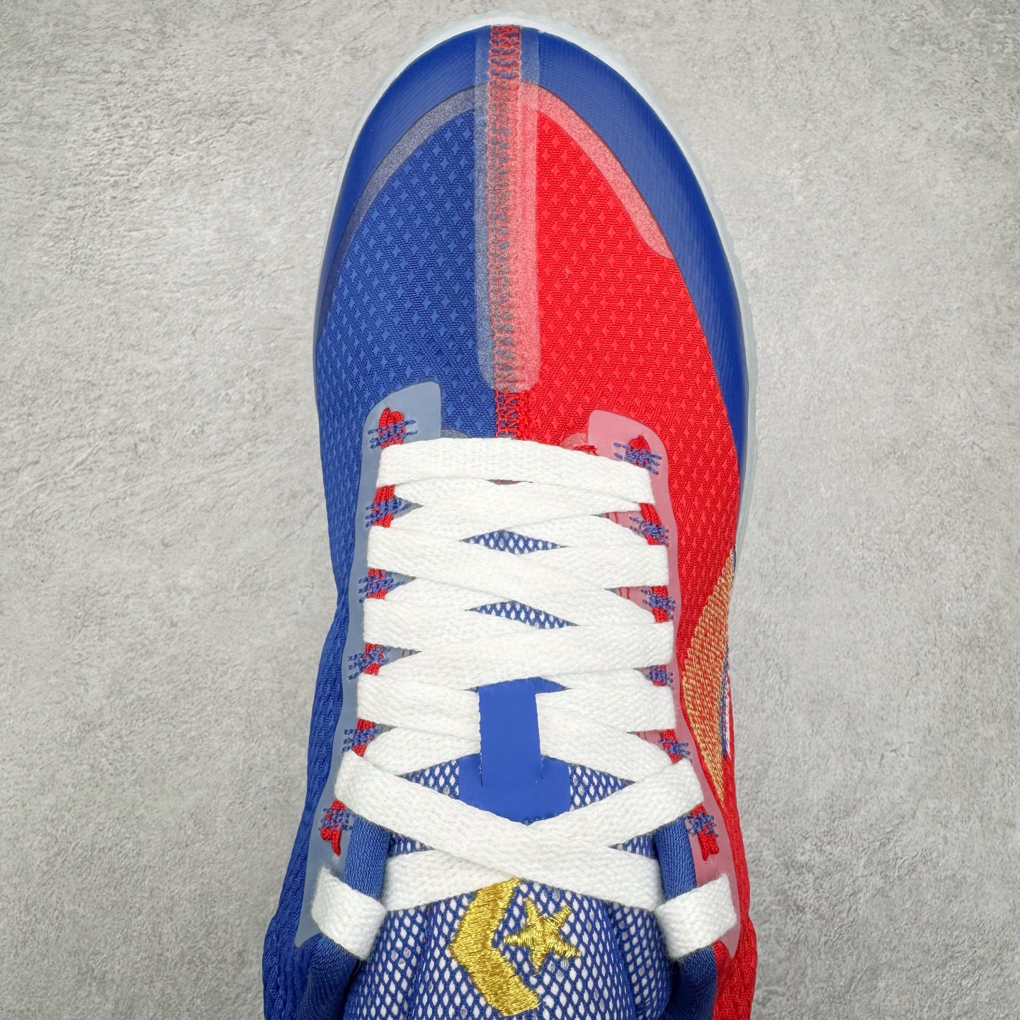 图片[4]-＃K版纯原Converse Chuck Taylor All Star Pro Bb Ox 实战篮球鞋 Converse全新Solstice系列再度迎来新作 此鞋型由Converse与NK传奇篮球产品设计师Eric Avar合作开发而成 All Star Pro BB代Converse设计的演变 并且融入了现代科Quadfit织法的鞋面提供稳定性与包覆NK React内核支撑多次切入与平稳起跳 All Star Pro BB同时也替Kelly Oubre Jr.等个性化球员设计独特配色 全新升级的BB Evo承袭前作嵌入式NIKE React鞋垫 带来轻盈灵活且贴合地面的舒适脚感 重叠模糊的经典星箭标致 营造犀利的速度感 曲面橡胶外底和菱型格状纹路 提供多方位抓地力 你可以在鞋身上发现一些全新的元素 鞋面材质注入更多填充支撑与包裹更加扎实50/50对分的鞋面配色 也更具视觉冲击力 尺码：36 37 37.5 38 38.5 39 40 40.5 41 42 42.5 43 44 44.5 45 46-选品中心