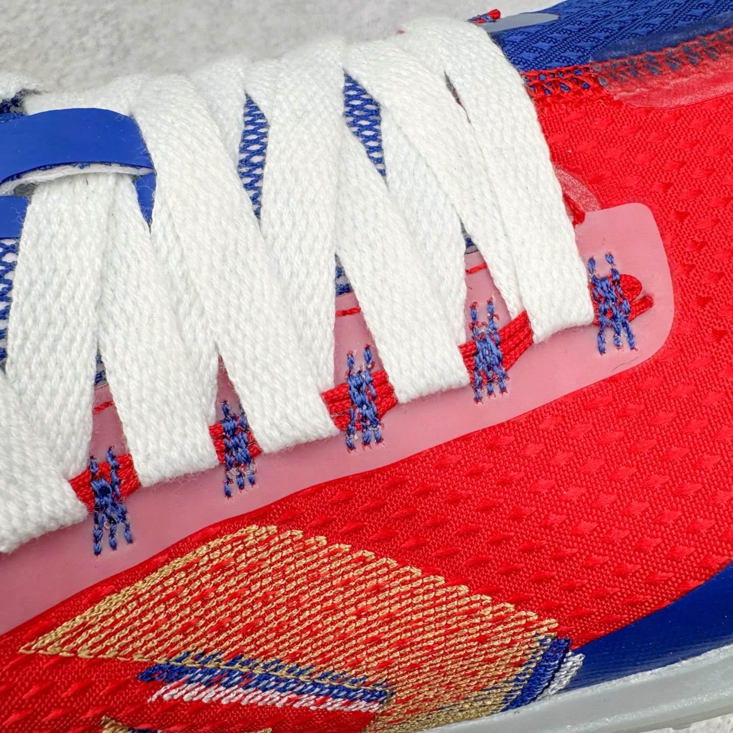 图片[16]-＃K版纯原Converse Chuck Taylor All Star Pro Bb Ox 实战篮球鞋 Converse全新Solstice系列再度迎来新作 此鞋型由Converse与NK传奇篮球产品设计师Eric Avar合作开发而成 All Star Pro BB代Converse设计的演变 并且融入了现代科Quadfit织法的鞋面提供稳定性与包覆NK React内核支撑多次切入与平稳起跳 All Star Pro BB同时也替Kelly Oubre Jr.等个性化球员设计独特配色 全新升级的BB Evo承袭前作嵌入式NIKE React鞋垫 带来轻盈灵活且贴合地面的舒适脚感 重叠模糊的经典星箭标致 营造犀利的速度感 曲面橡胶外底和菱型格状纹路 提供多方位抓地力 你可以在鞋身上发现一些全新的元素 鞋面材质注入更多填充支撑与包裹更加扎实50/50对分的鞋面配色 也更具视觉冲击力 尺码：36 37 37.5 38 38.5 39 40 40.5 41 42 42.5 43 44 44.5 45 46-选品中心