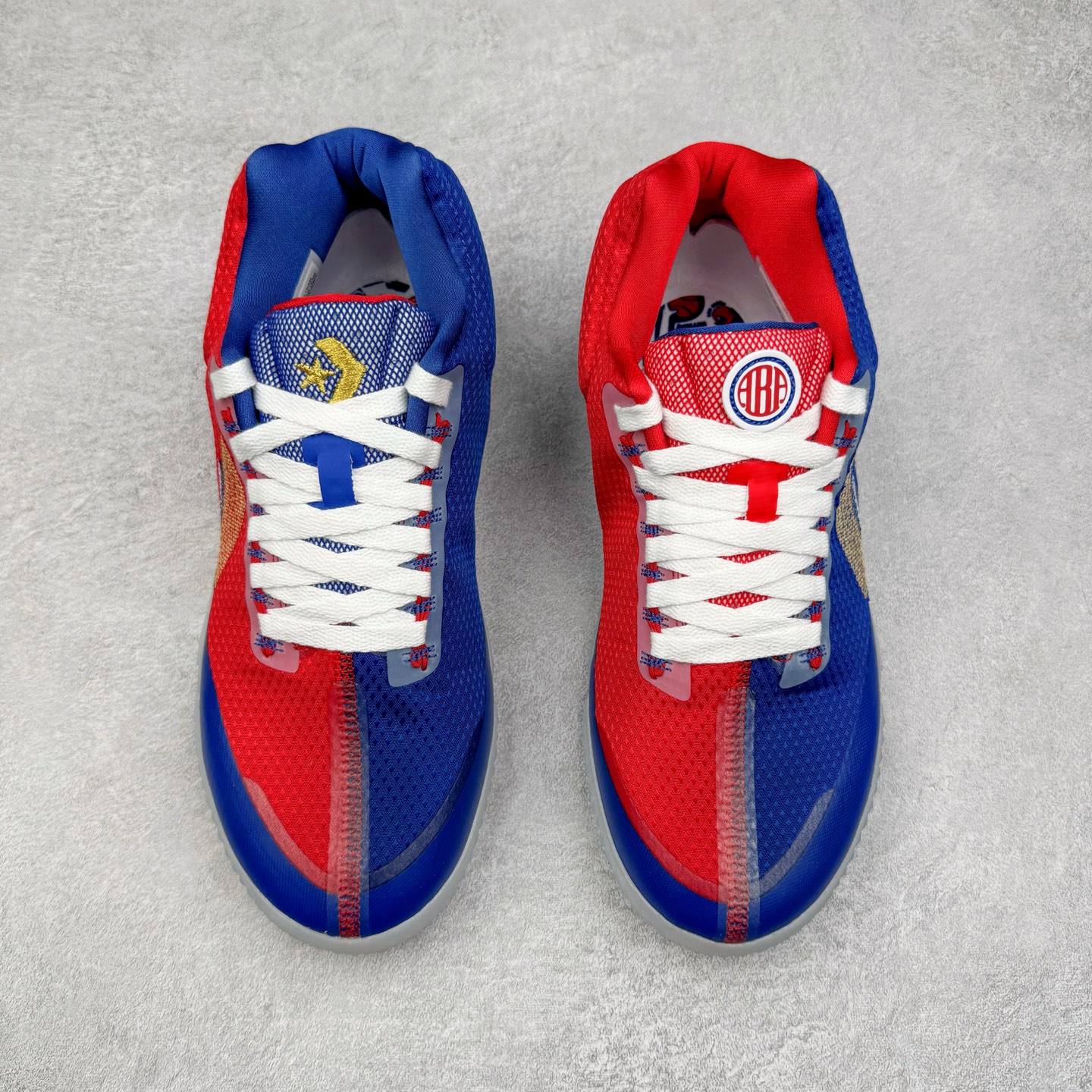 图片[2]-＃K版纯原Converse Chuck Taylor All Star Pro Bb Ox 实战篮球鞋 Converse全新Solstice系列再度迎来新作 此鞋型由Converse与NK传奇篮球产品设计师Eric Avar合作开发而成 All Star Pro BB代Converse设计的演变 并且融入了现代科Quadfit织法的鞋面提供稳定性与包覆NK React内核支撑多次切入与平稳起跳 All Star Pro BB同时也替Kelly Oubre Jr.等个性化球员设计独特配色 全新升级的BB Evo承袭前作嵌入式NIKE React鞋垫 带来轻盈灵活且贴合地面的舒适脚感 重叠模糊的经典星箭标致 营造犀利的速度感 曲面橡胶外底和菱型格状纹路 提供多方位抓地力 你可以在鞋身上发现一些全新的元素 鞋面材质注入更多填充支撑与包裹更加扎实50/50对分的鞋面配色 也更具视觉冲击力 尺码：36 37 37.5 38 38.5 39 40 40.5 41 42 42.5 43 44 44.5 45 46-选品中心