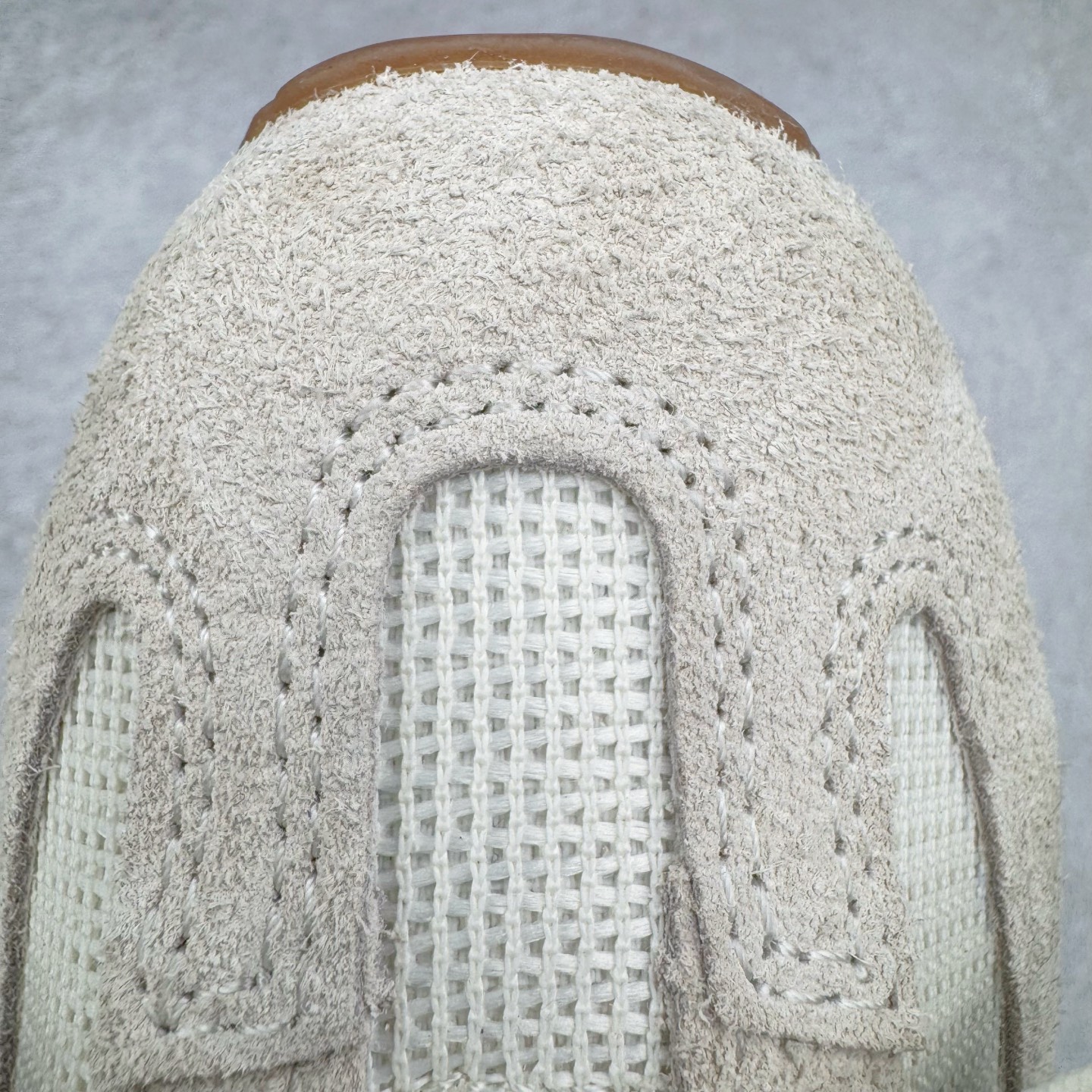 图片[14]-＃M纯原 New Balance U471AA NB新百伦织物牛剖层革春夏薄底鞋防滑耐磨平衡轻便低帮生活休闲鞋 原档数据独立私模大底 唯一正确三层组合大底 特高弹切片加持 百分百还原原鞋脚感 NB市场最强产物 防伪原标全套原楦原纸板原厂数据开发 全鞋电脑针车加持 原厂网布 原装进口头层翻毛皮料正确绒感卡色 正确中底拉帮中底网布细节 匠心打造 耗时两个月开发完成 工艺极其复杂难度可想而知 高端零售专供产物 尺码：36 37 37.5 38 38.5 39.5 40 40.5 41.5 42 42.5 43 44 44.5 45 45.5 46.5 47-选品中心