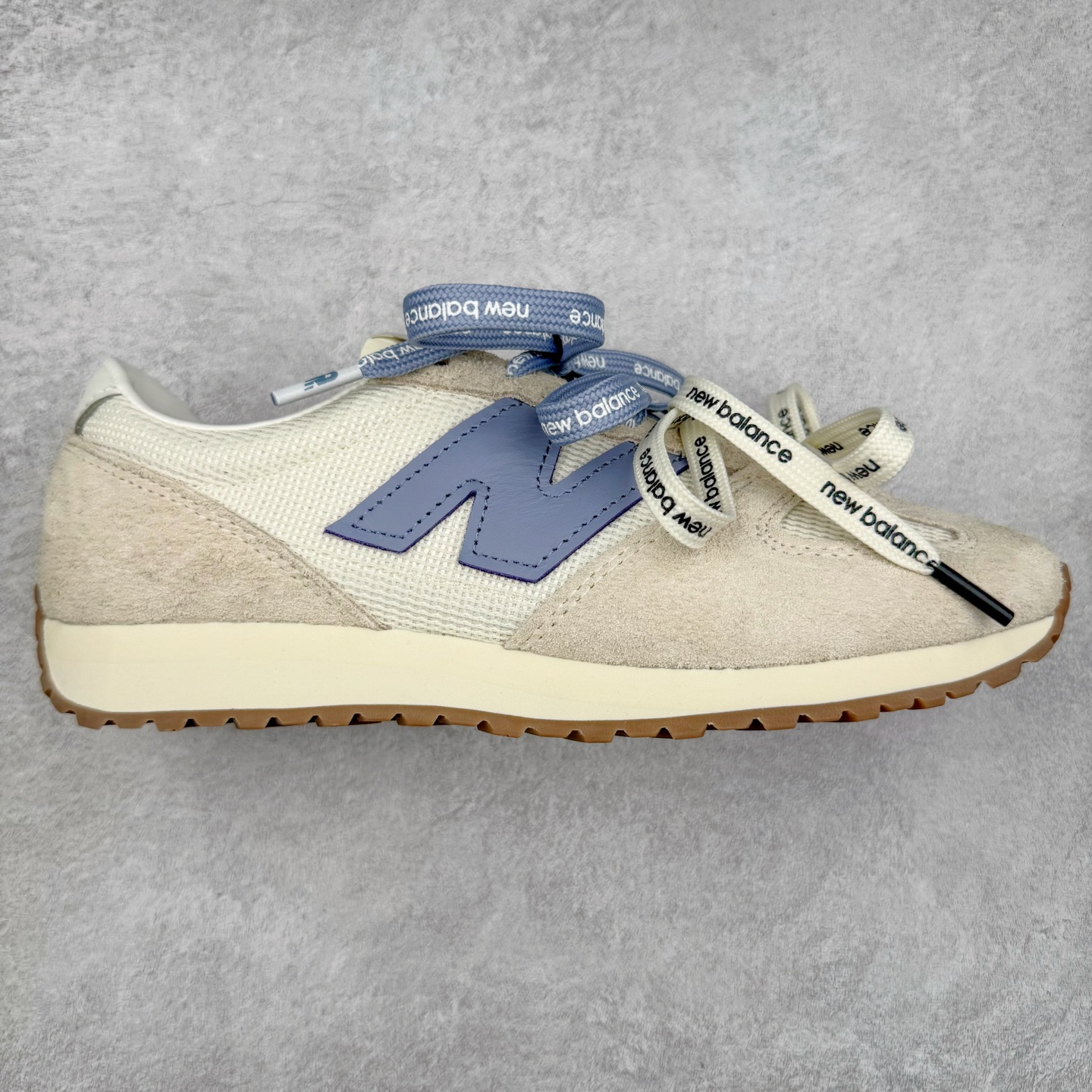 ＃M纯原 New Balance U471AA NB新百伦织物牛剖层革春夏薄底鞋防滑耐磨平衡轻便低帮生活休闲鞋 原档数据独立私模大底 唯一正确三层组合大底 特高弹切片加持 百分百还原原鞋脚感 NB市场最强产物 防伪原标全套原楦原纸板原厂数据开发 全鞋电脑针车加持 原厂网布 原装进口头层翻毛皮料正确绒感卡色 正确中底拉帮中底网布细节 匠心打造 耗时两个月开发完成 工艺极其复杂难度可想而知 高端零售专供产物 尺码：36 37 37.5 38 38.5 39.5 40 40.5 41.5 42 42.5 43 44 44.5 45 45.5 46.5 47-选品中心